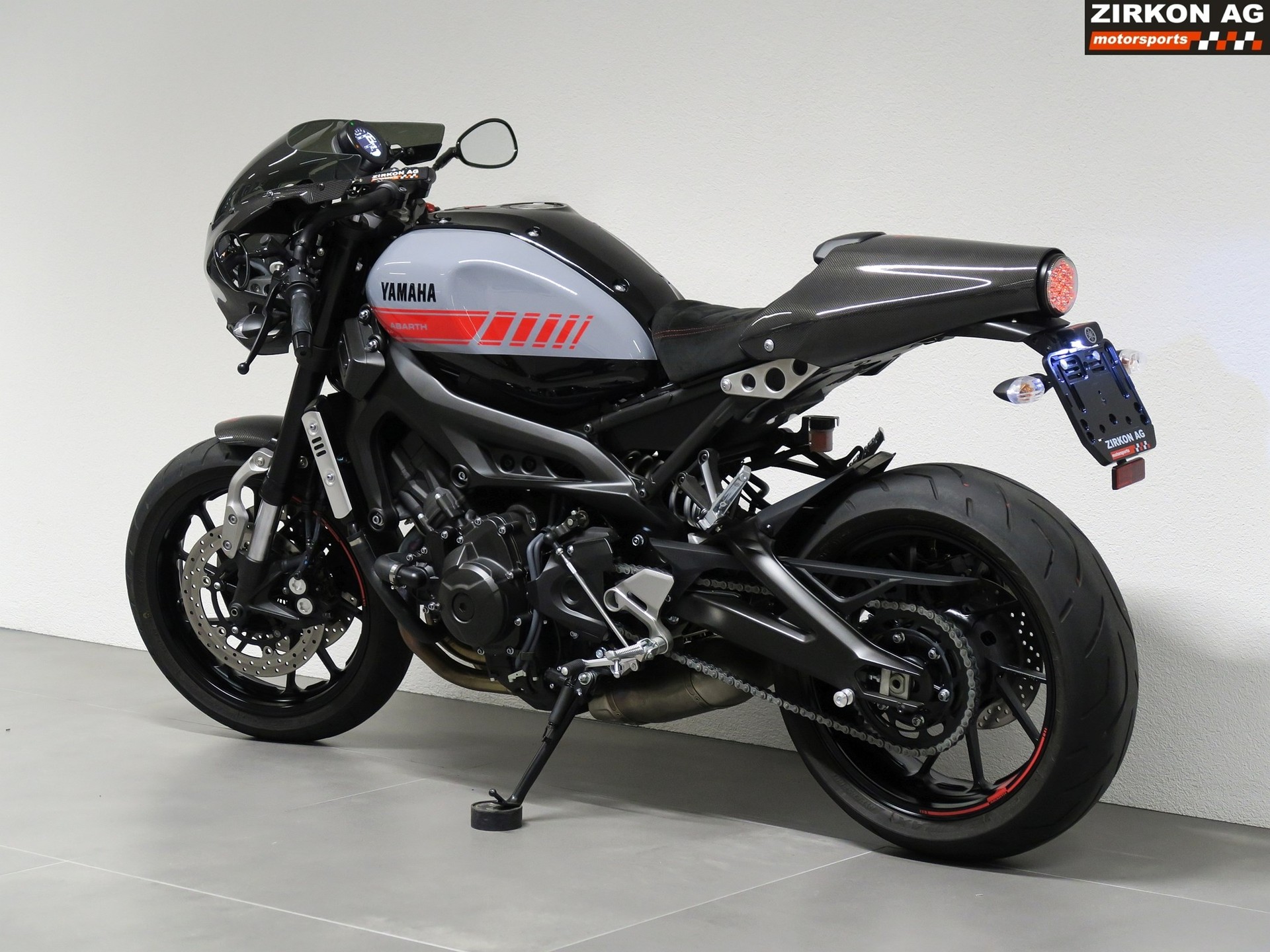 YAMAHA XSR 900 Abarth-image-12