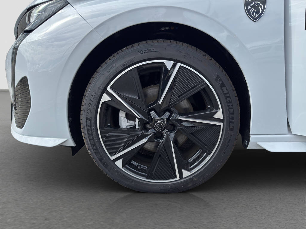 PEUGEOT 308 e-GT-image-13