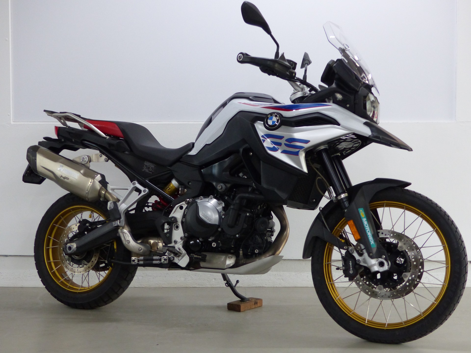 BMW F 850 GS ABS mit Zubehör-showroom-element-1