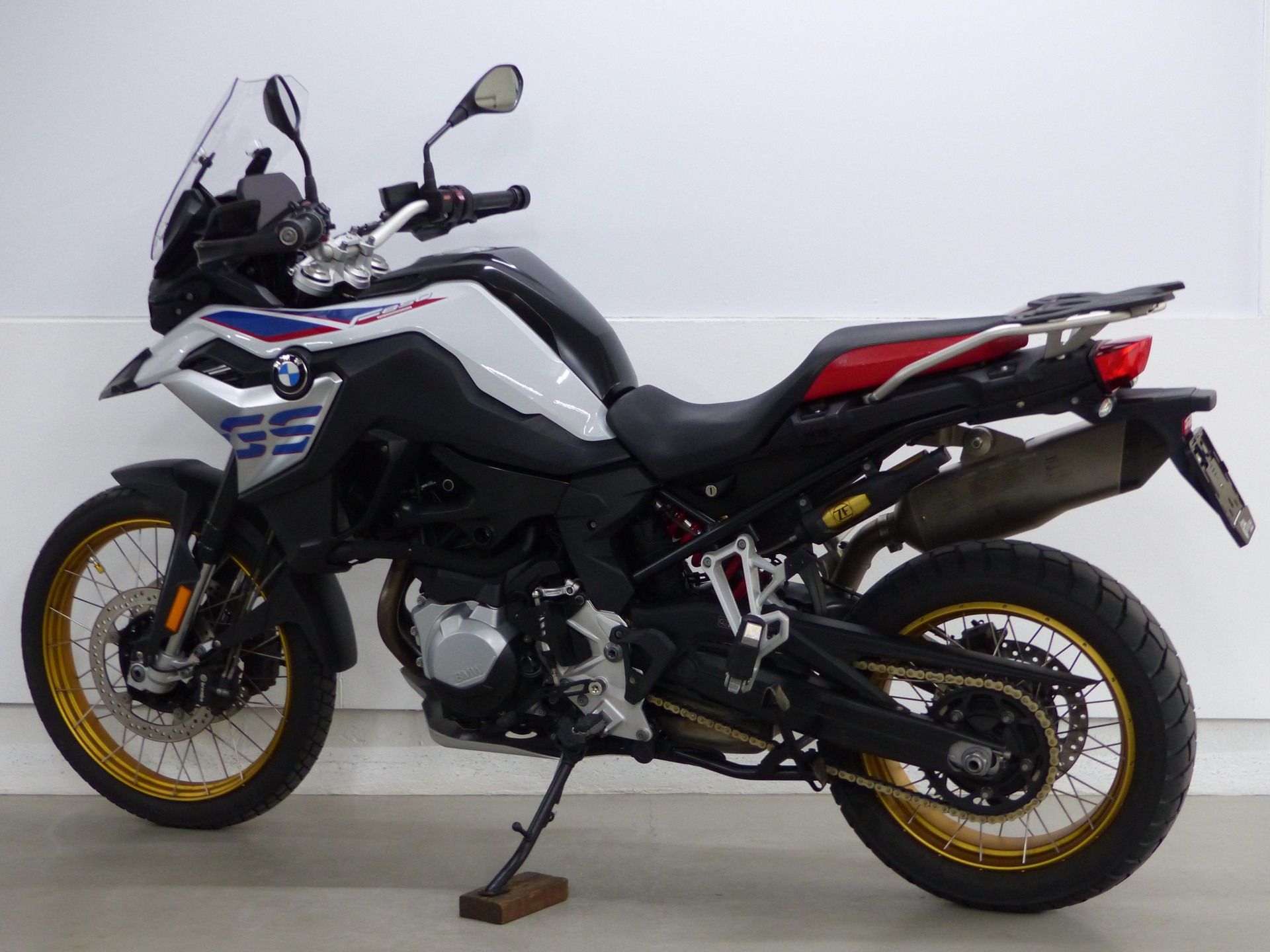 BMW F 850 GS ABS mit Zubehör-showroom-element-3