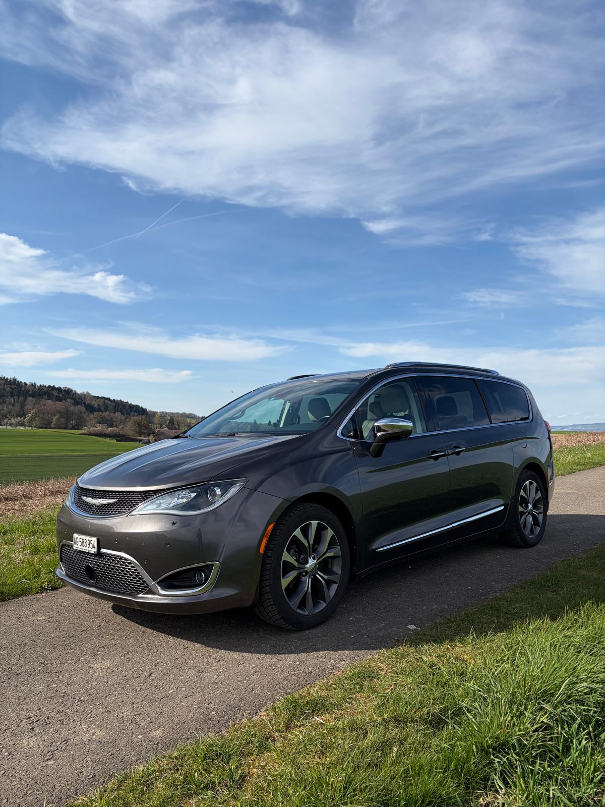 CHRYSLER Pacifica Limited-image-7