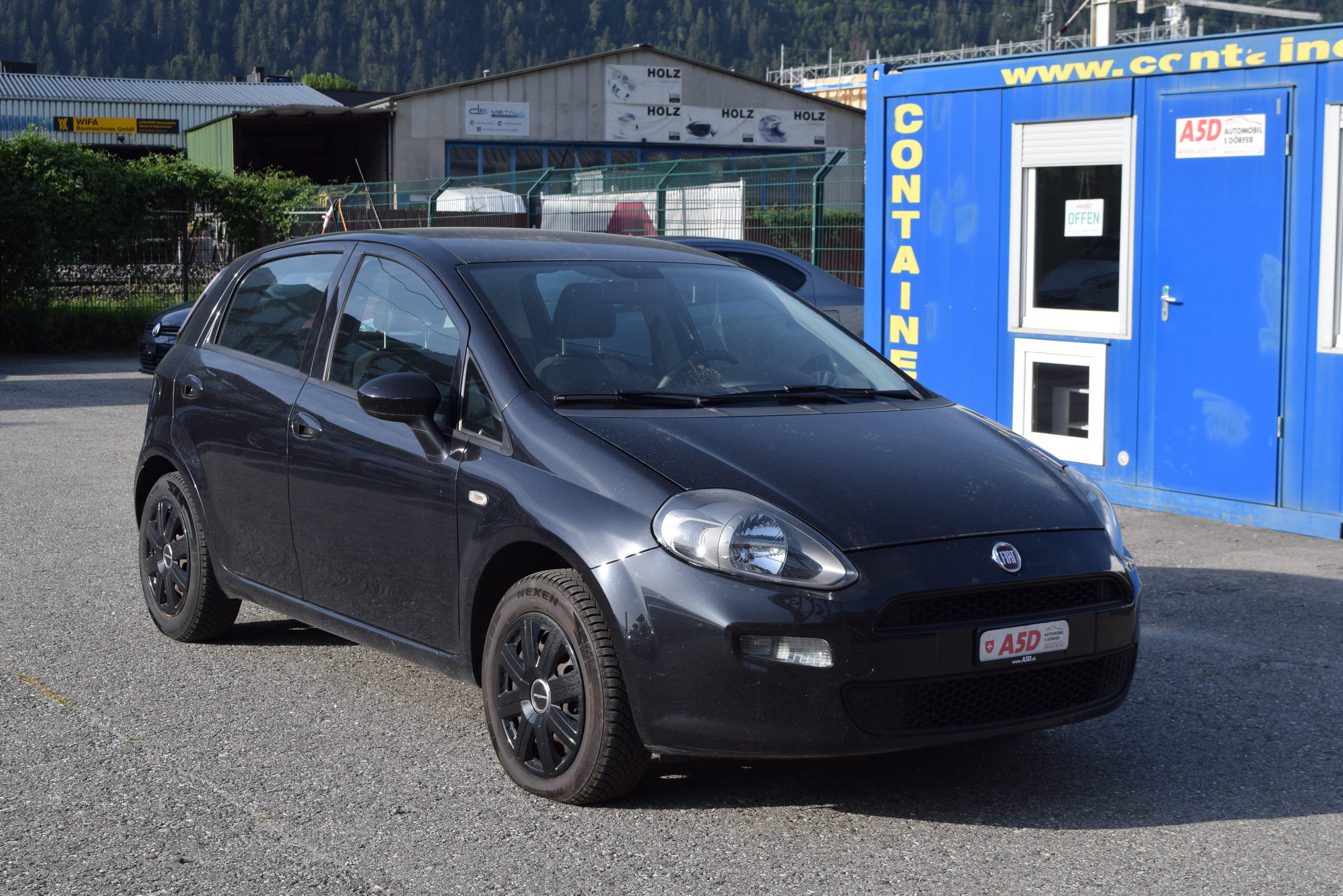 Car photo