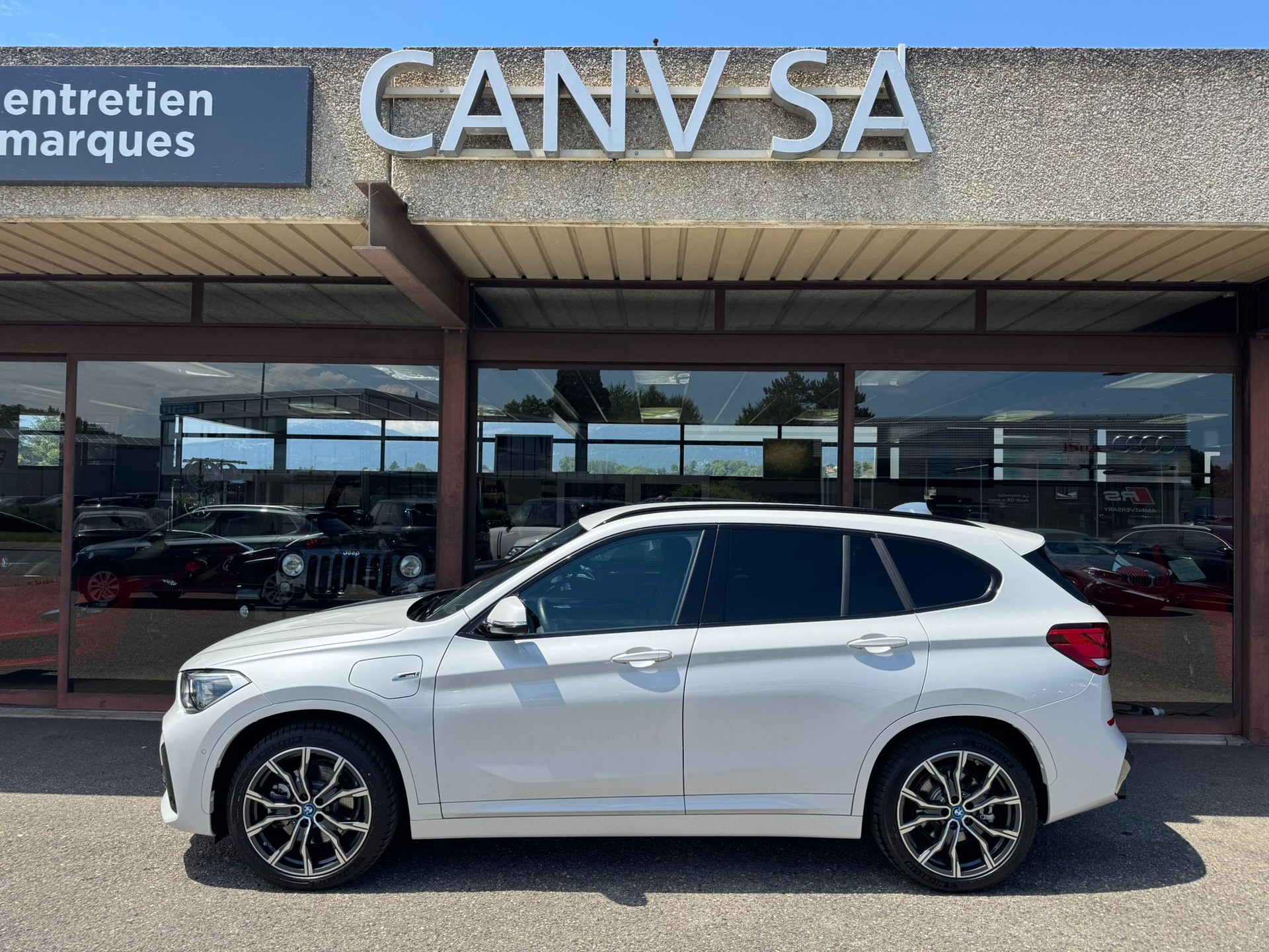 BMW X1 xDrive 25e M Sport Steptronic-image-0
