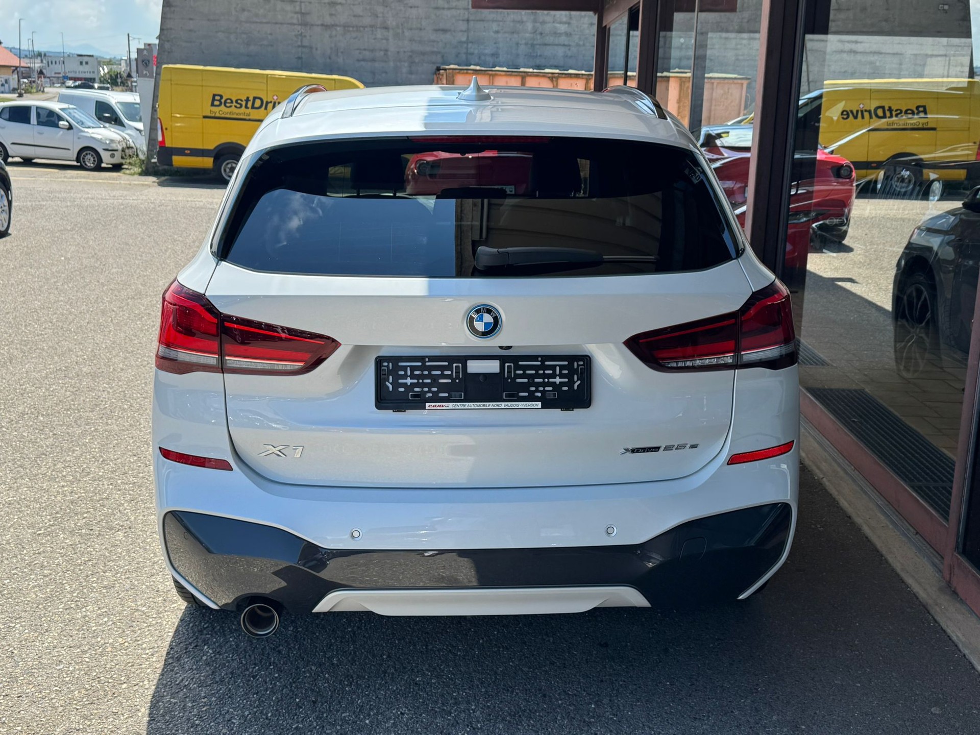 BMW X1 xDrive 25e M Sport Steptronic-image-4