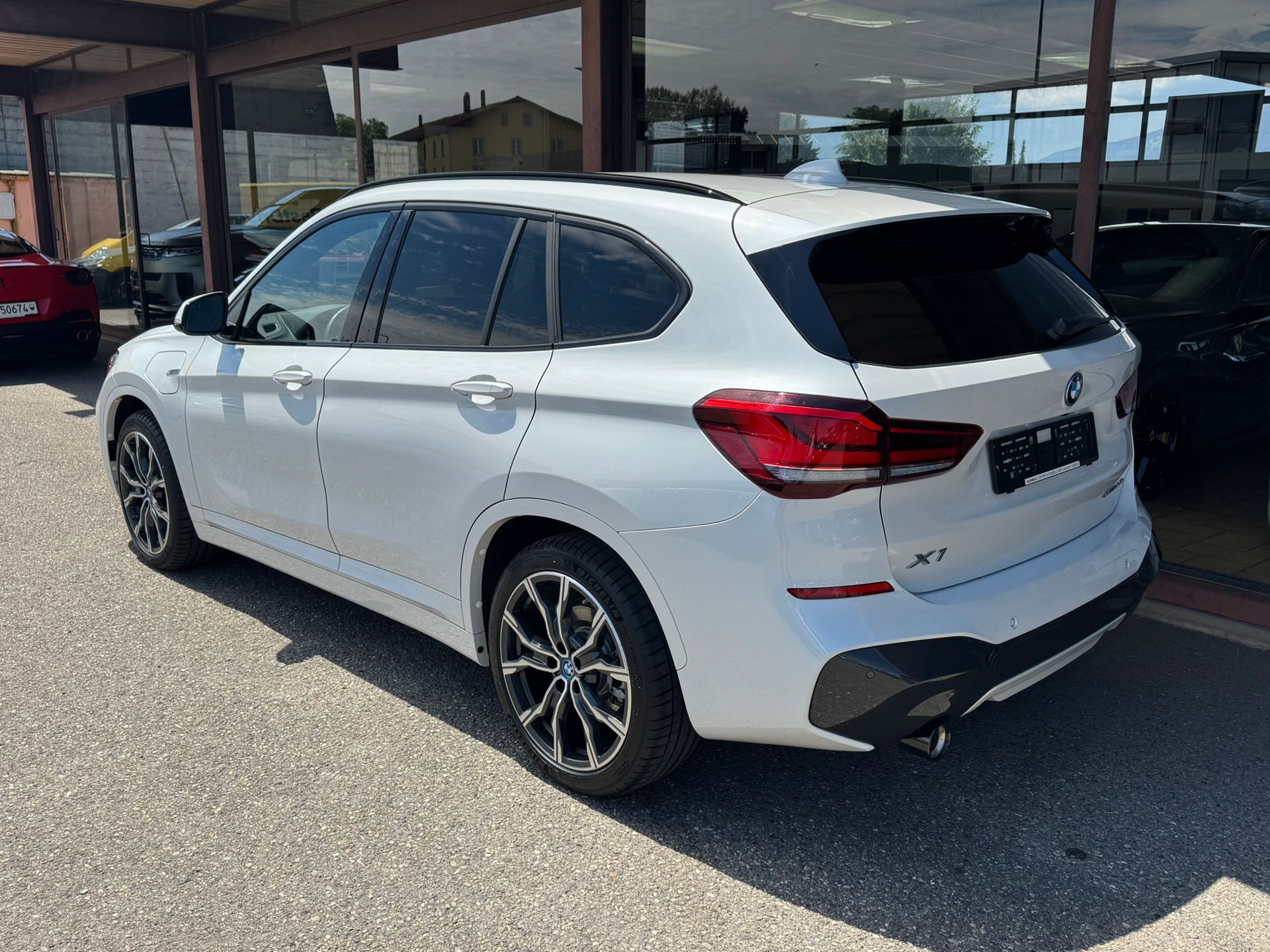 BMW X1 xDrive 25e M Sport Steptronic-image-3