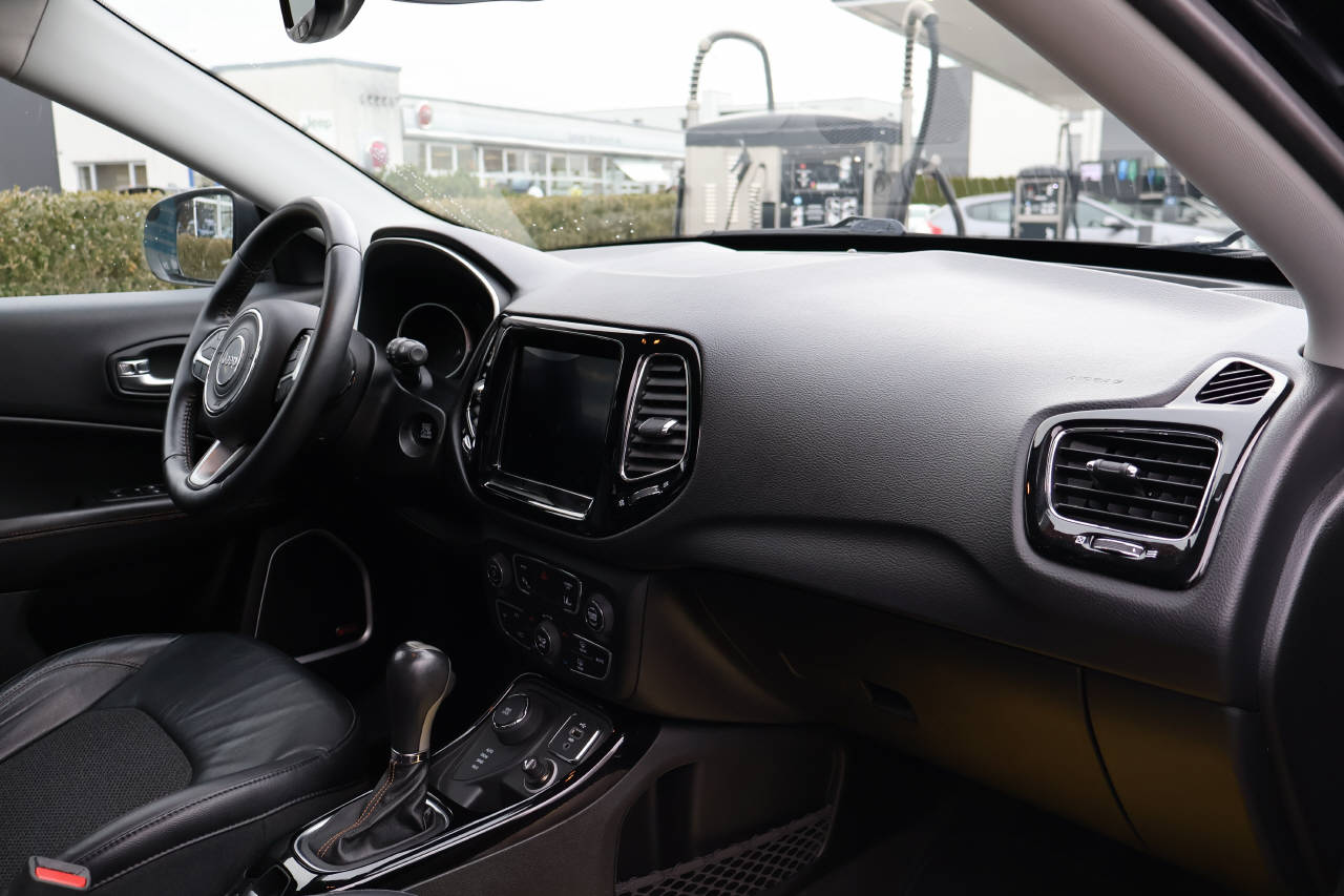 JEEP Compass 2.0 CRD Limited AWD-image-14