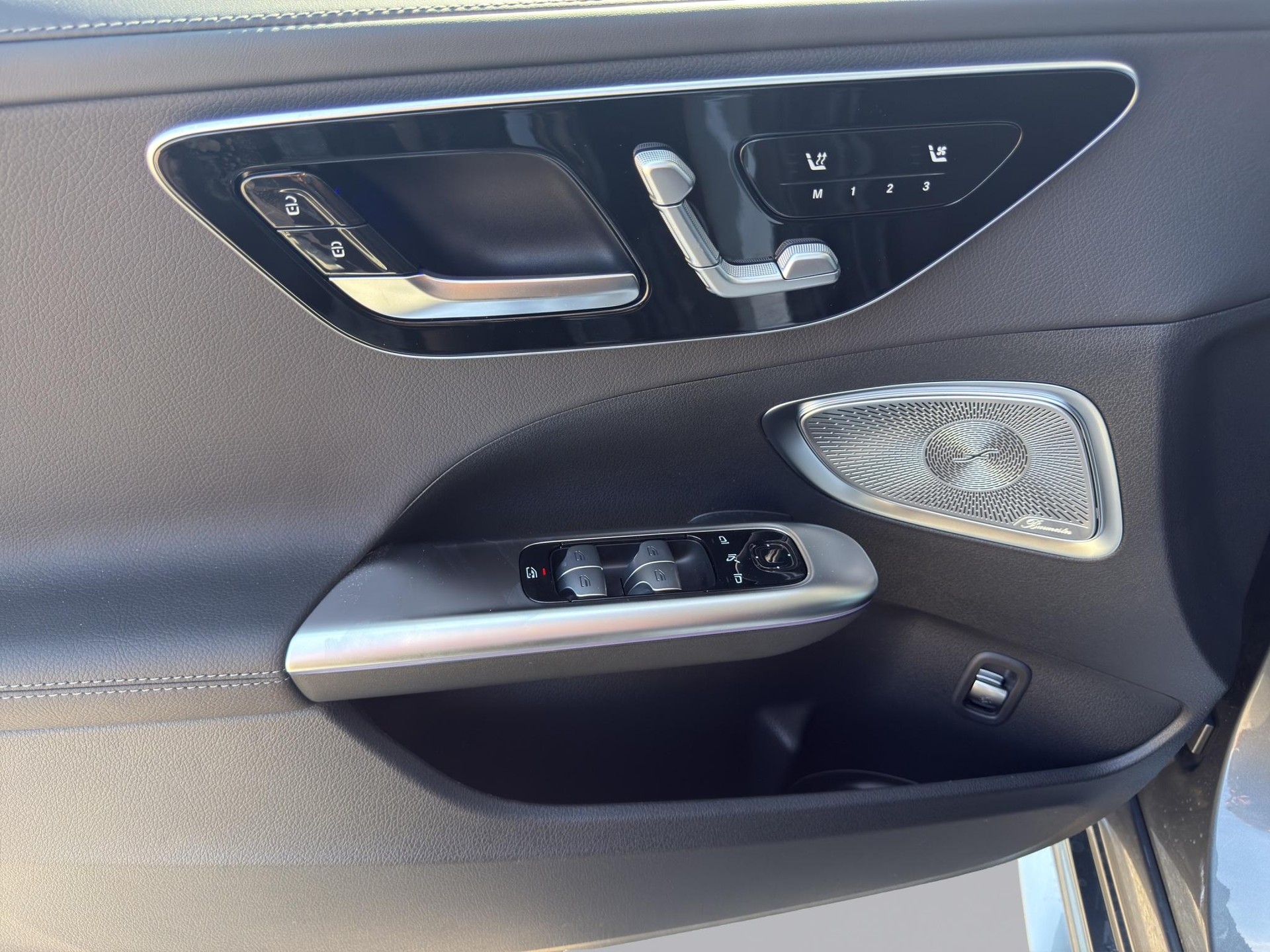 MERCEDES-BENZ C 220 d Swiss Star AMG Line 4matic Kombi-image-10