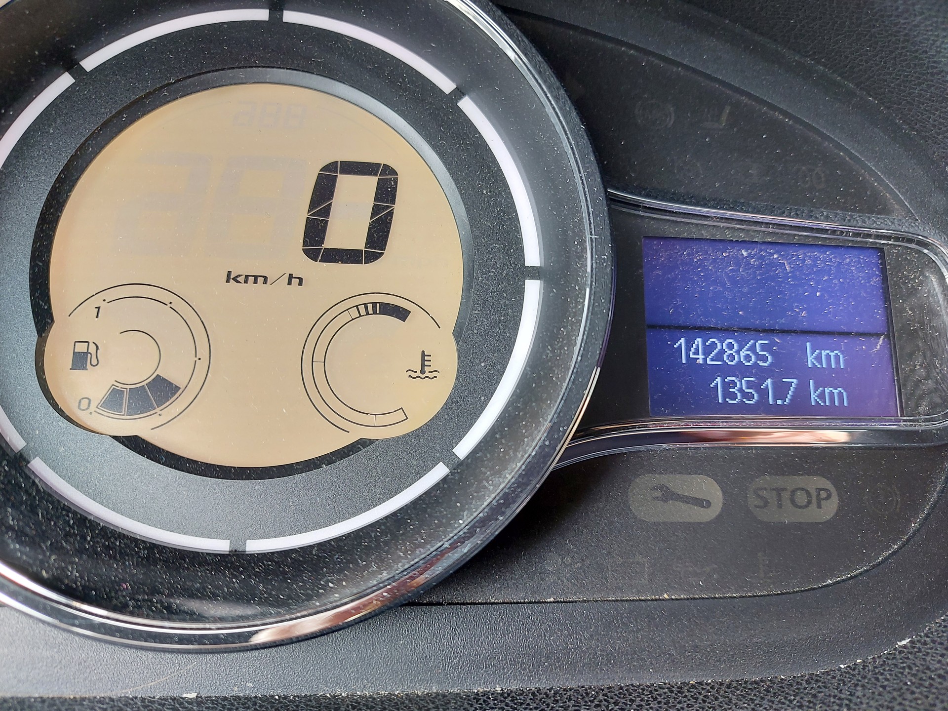 RENAULT Mégane CC 1.4 16V Turbo Dynamique-image-14