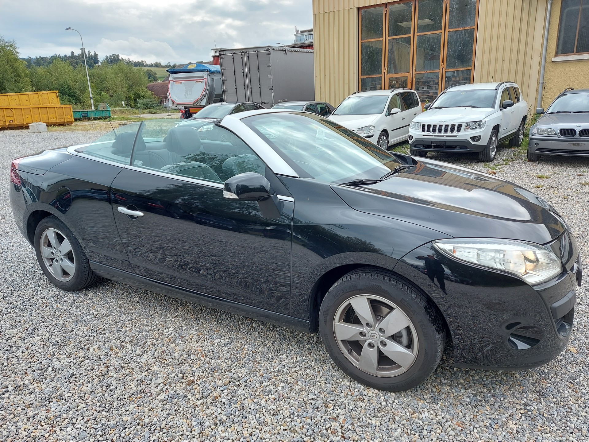 RENAULT Mégane CC 1.4 16V Turbo Dynamique-image-6