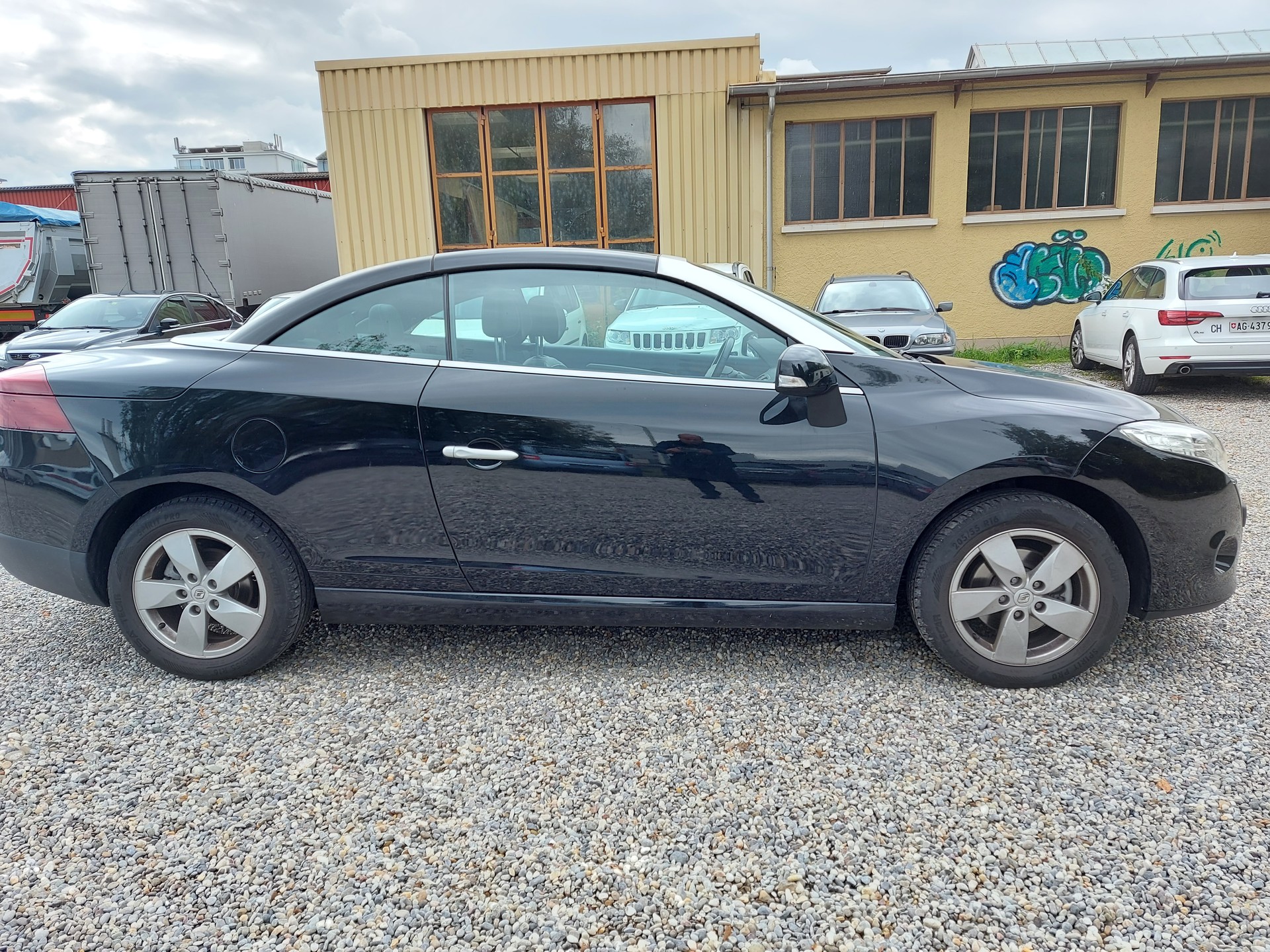 RENAULT Mégane CC 1.4 16V Turbo Dynamique-image-3
