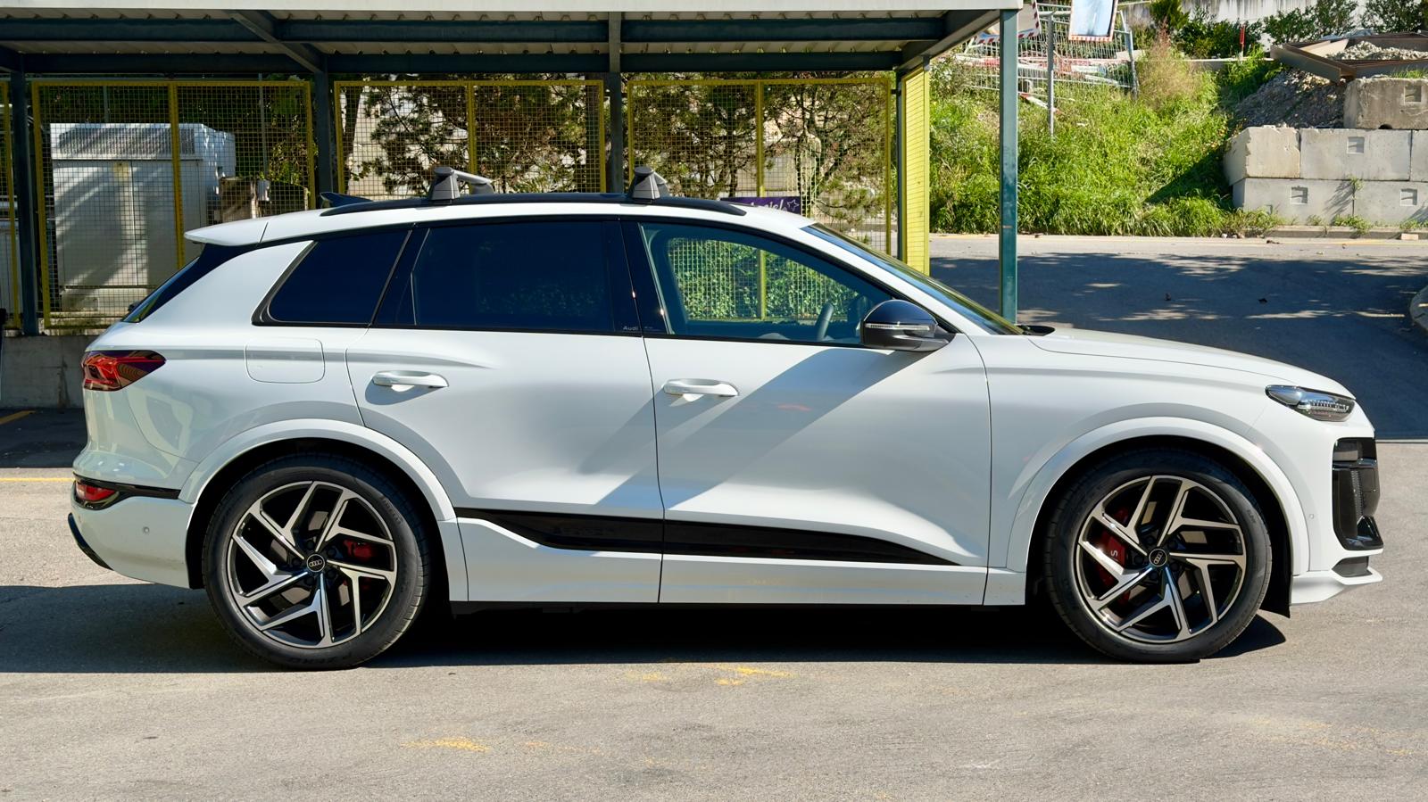 AUDI SQ6 e-tron quattro-image-5