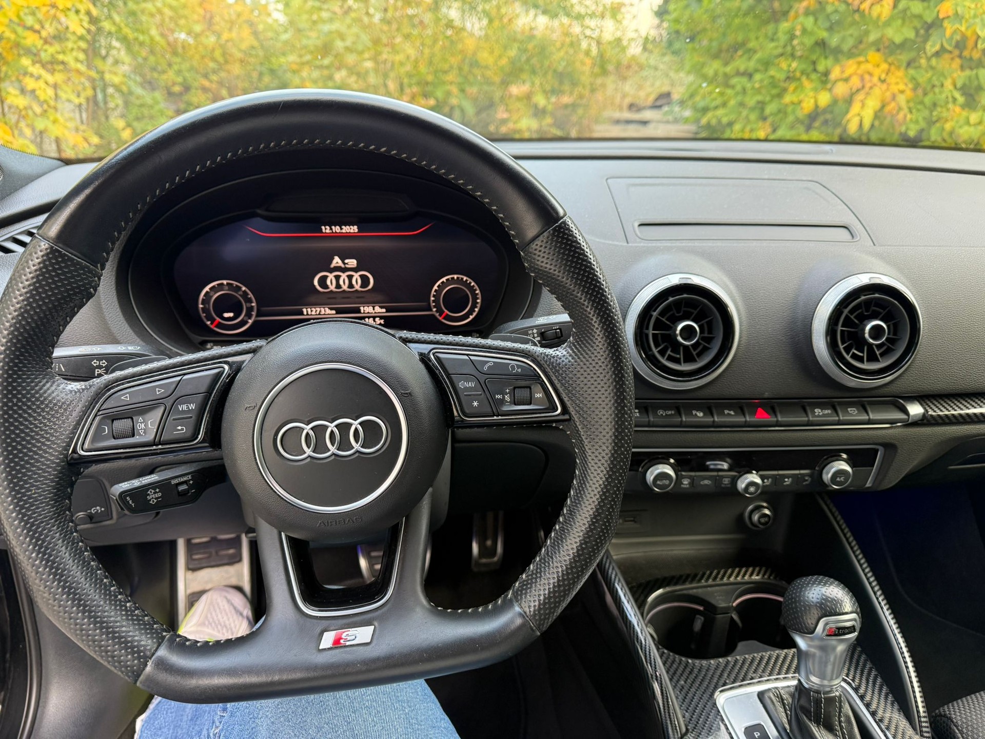 AUDI A3 Limousine 35 TDI S-Line S-tronic-image-11