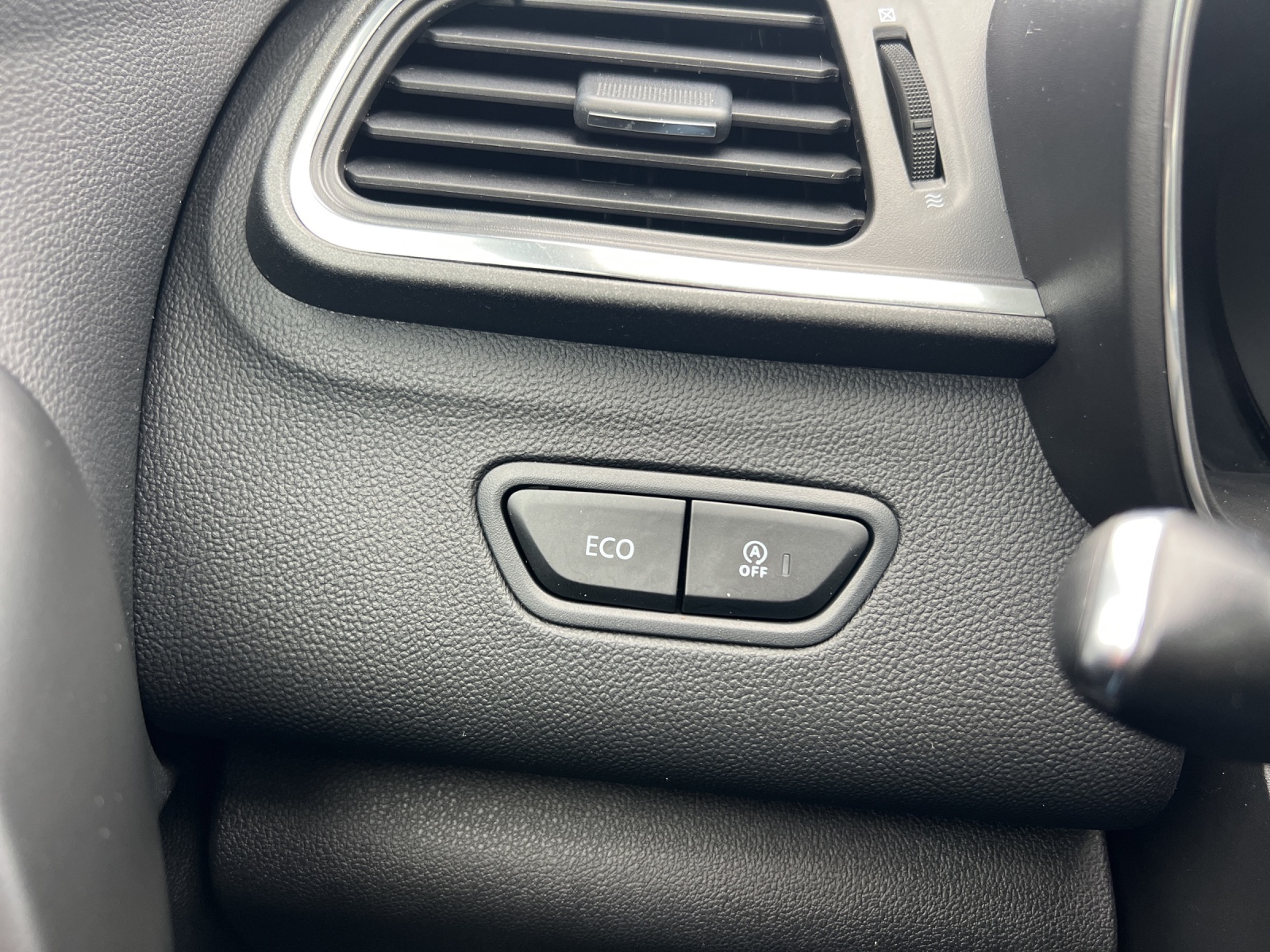 RENAULT Kadjar 1.2 16V Turbo Swiss Edition EDC-image-26