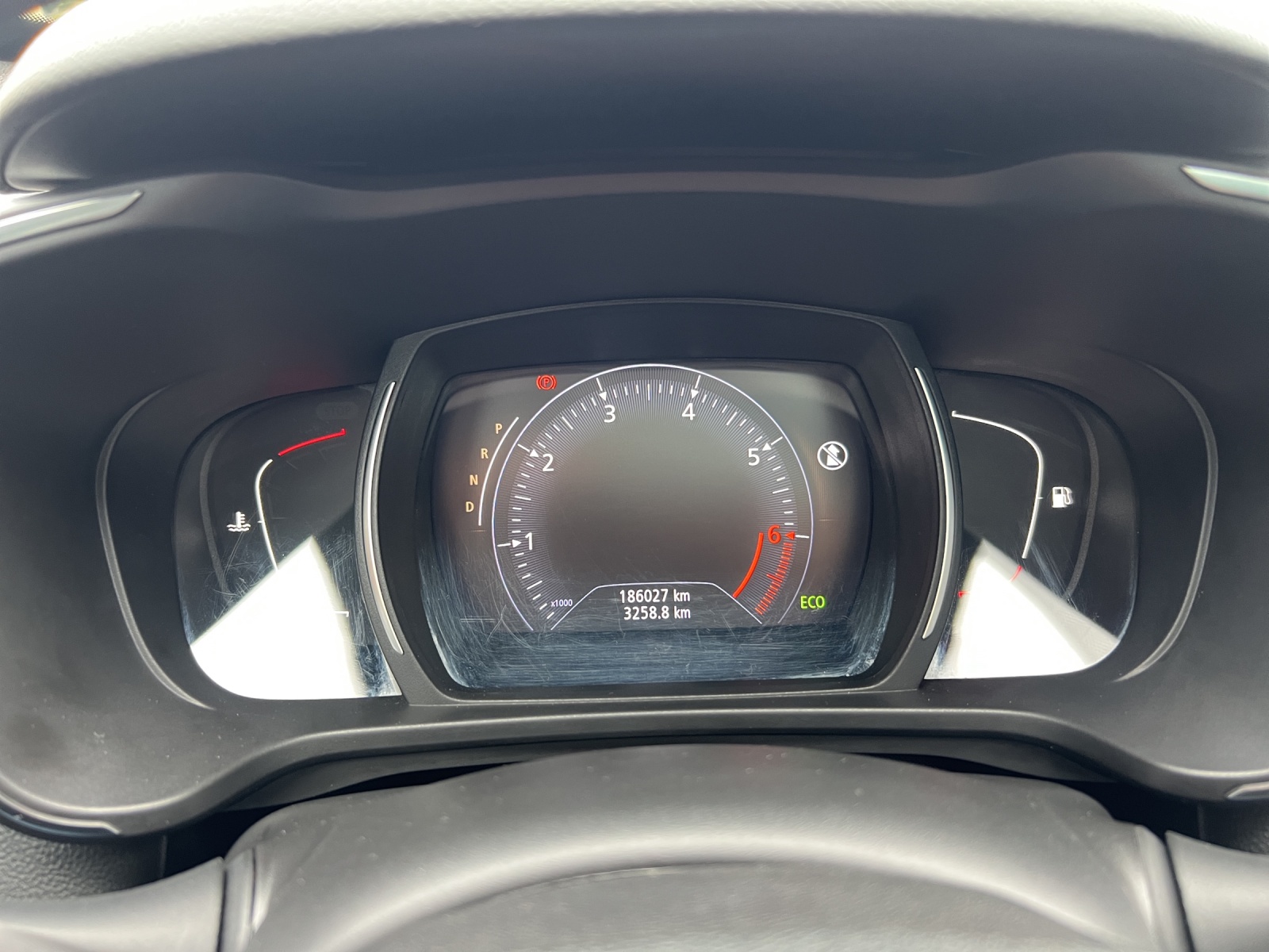 RENAULT Kadjar 1.2 16V Turbo Swiss Edition EDC-image-21