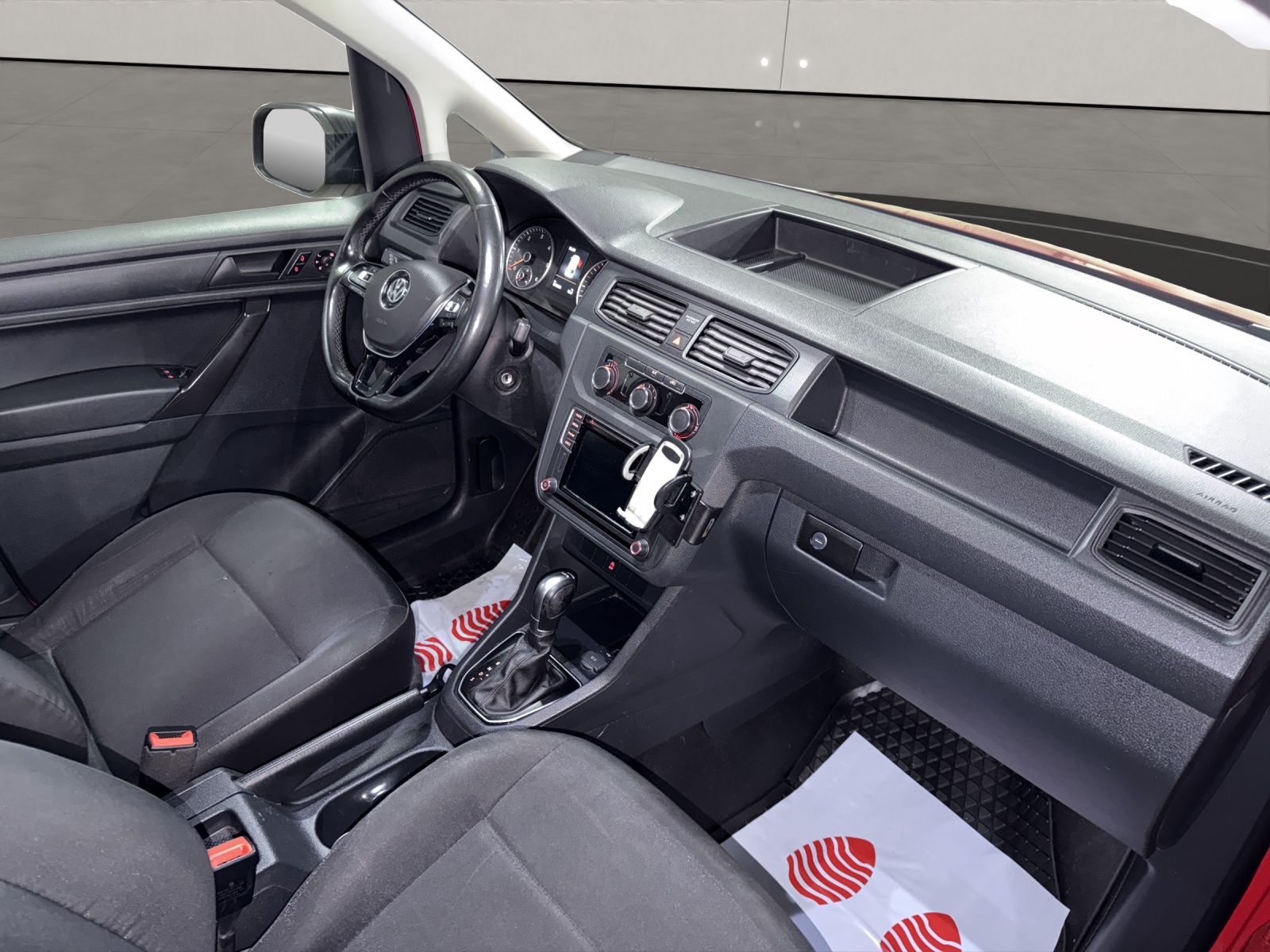 VW Caddy Maxi 2.0TDI DSG-image-11