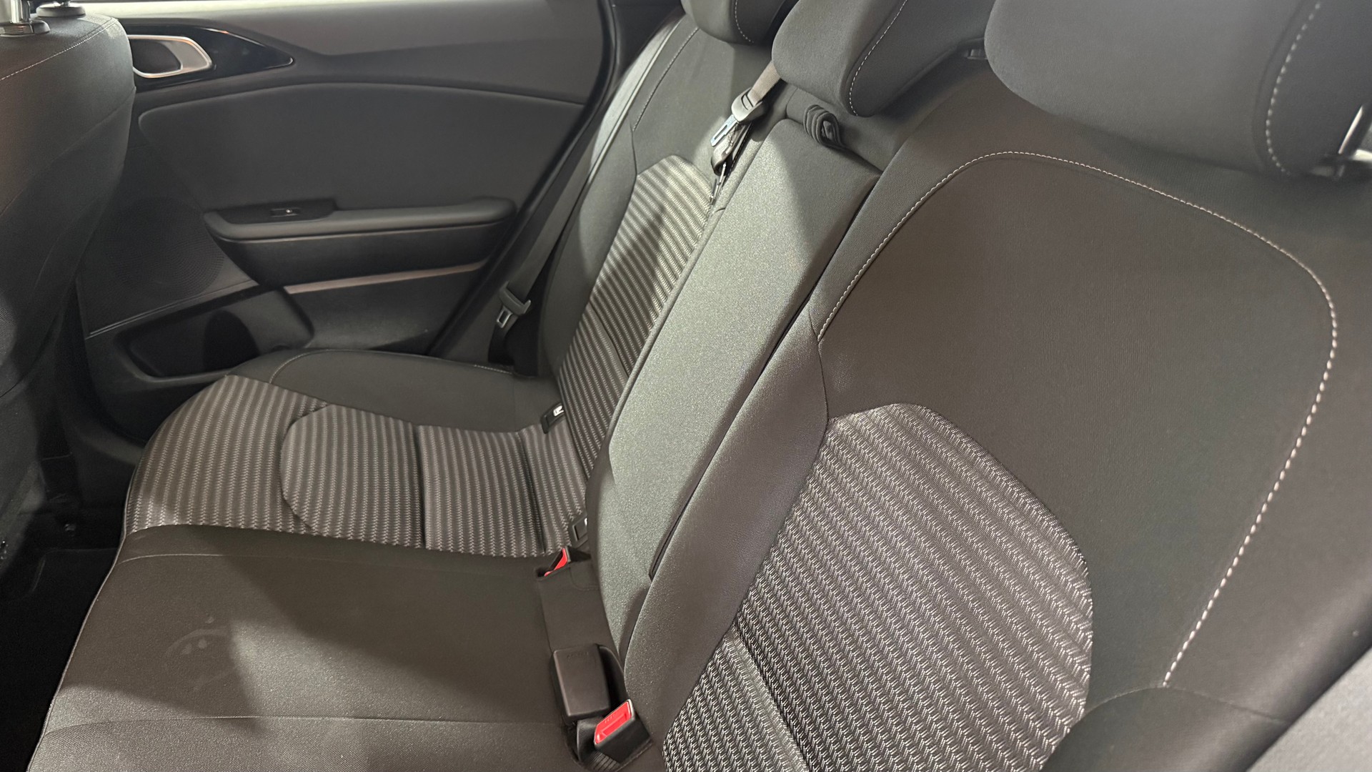 KIA XCeed 1.6 GDi Plug-in Hybrid S-image-5