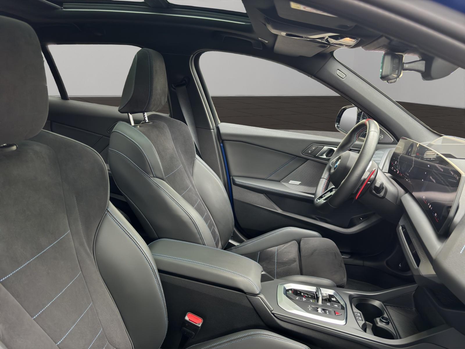 BMW M135i xDrive-image-10
