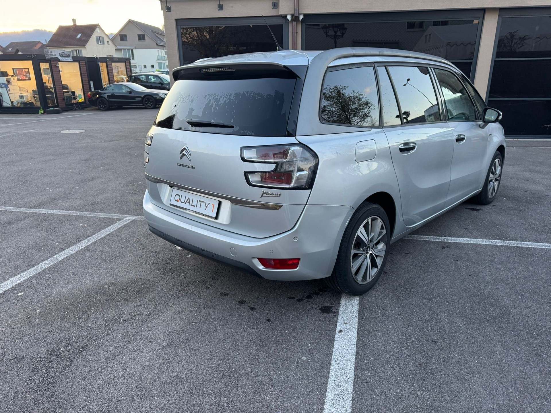 CITROEN Grand C4 Picasso 1.6 BlueHDi Exclusive EAT6-image-5