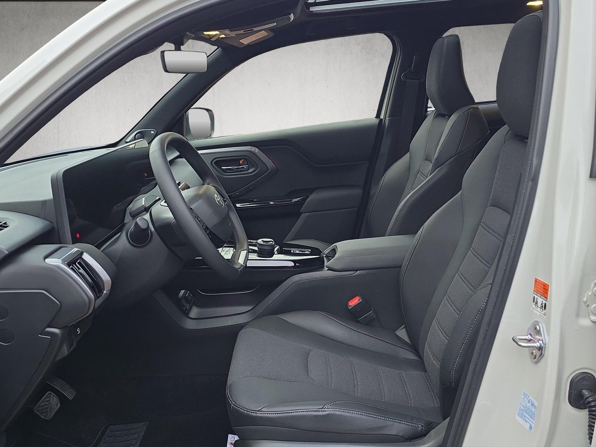 TOYOTA Urban Cruiser Premium AWD-image-8