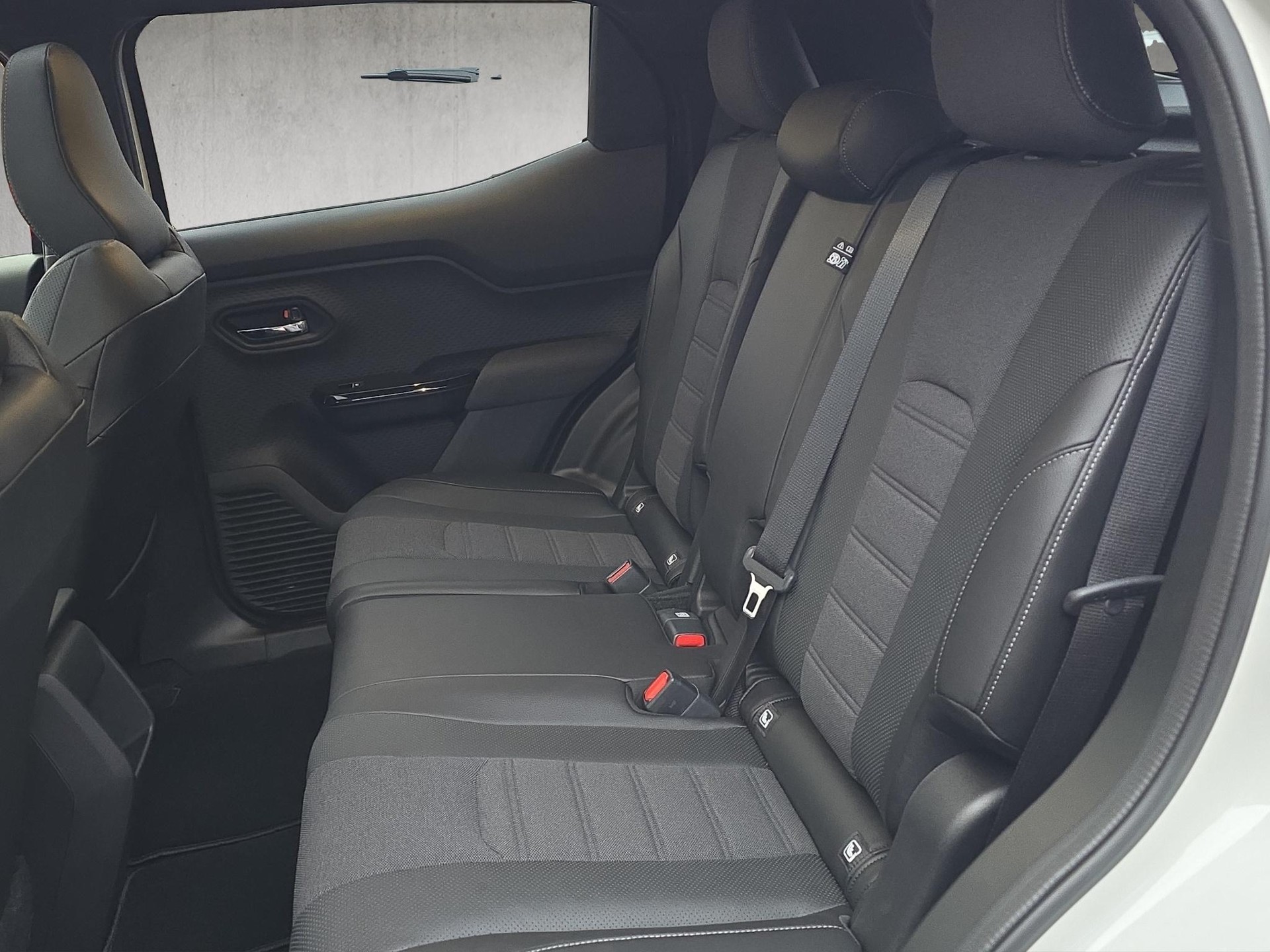 TOYOTA Urban Cruiser Premium AWD-image-11