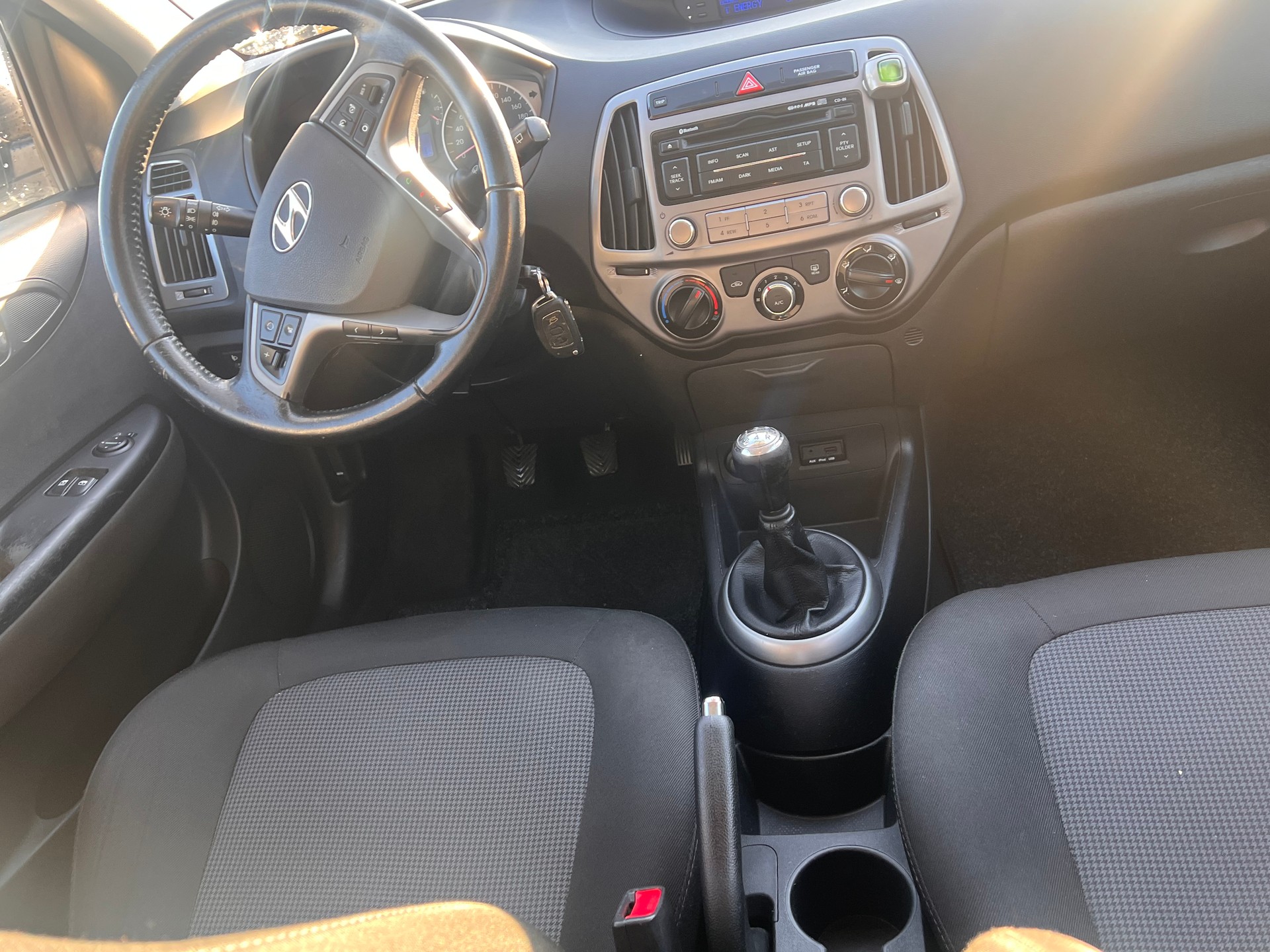HYUNDAI i20 1.2 GO!-image-7