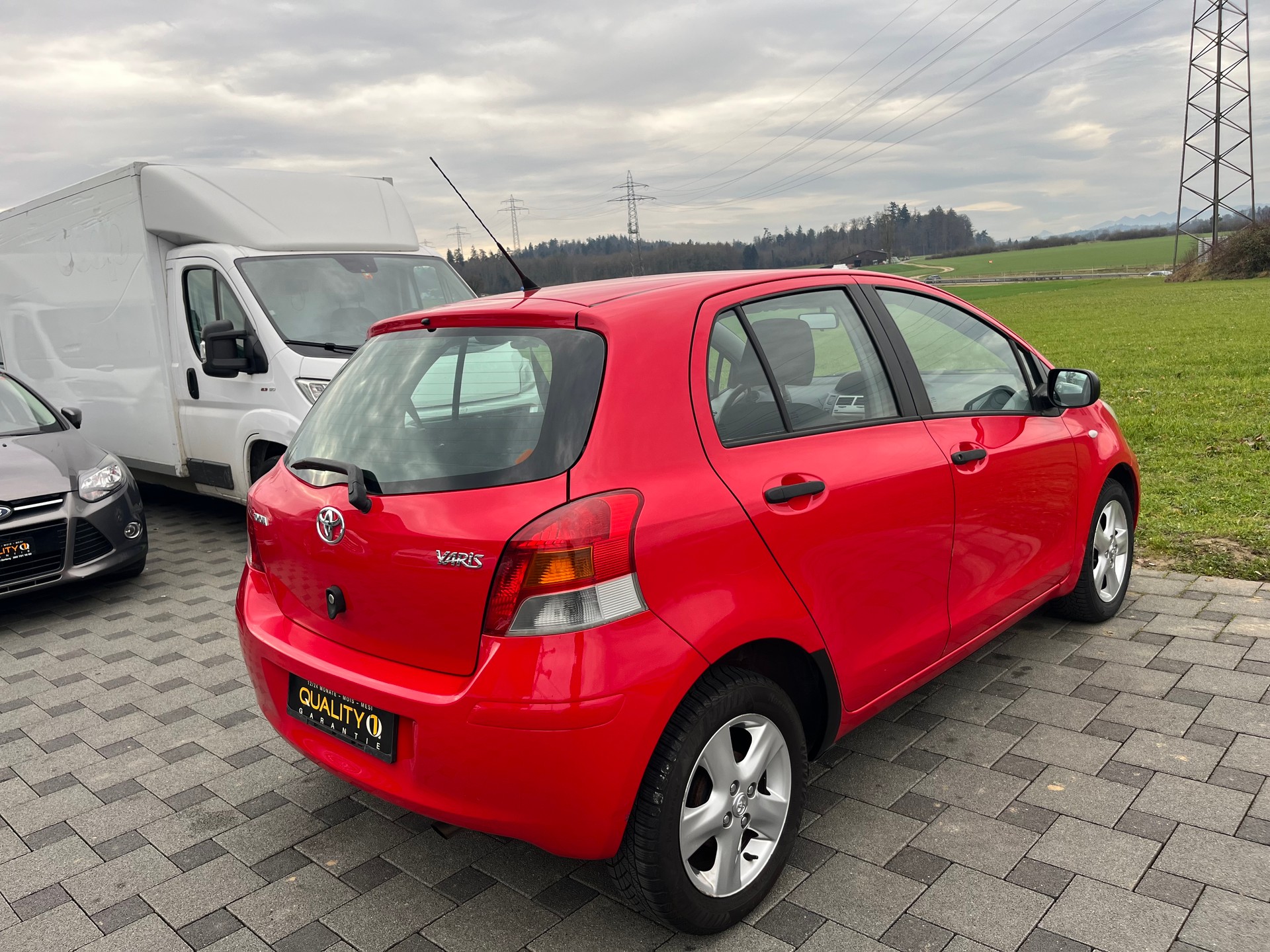 TOYOTA Yaris 1.33 Linea Sol Premium-image-8