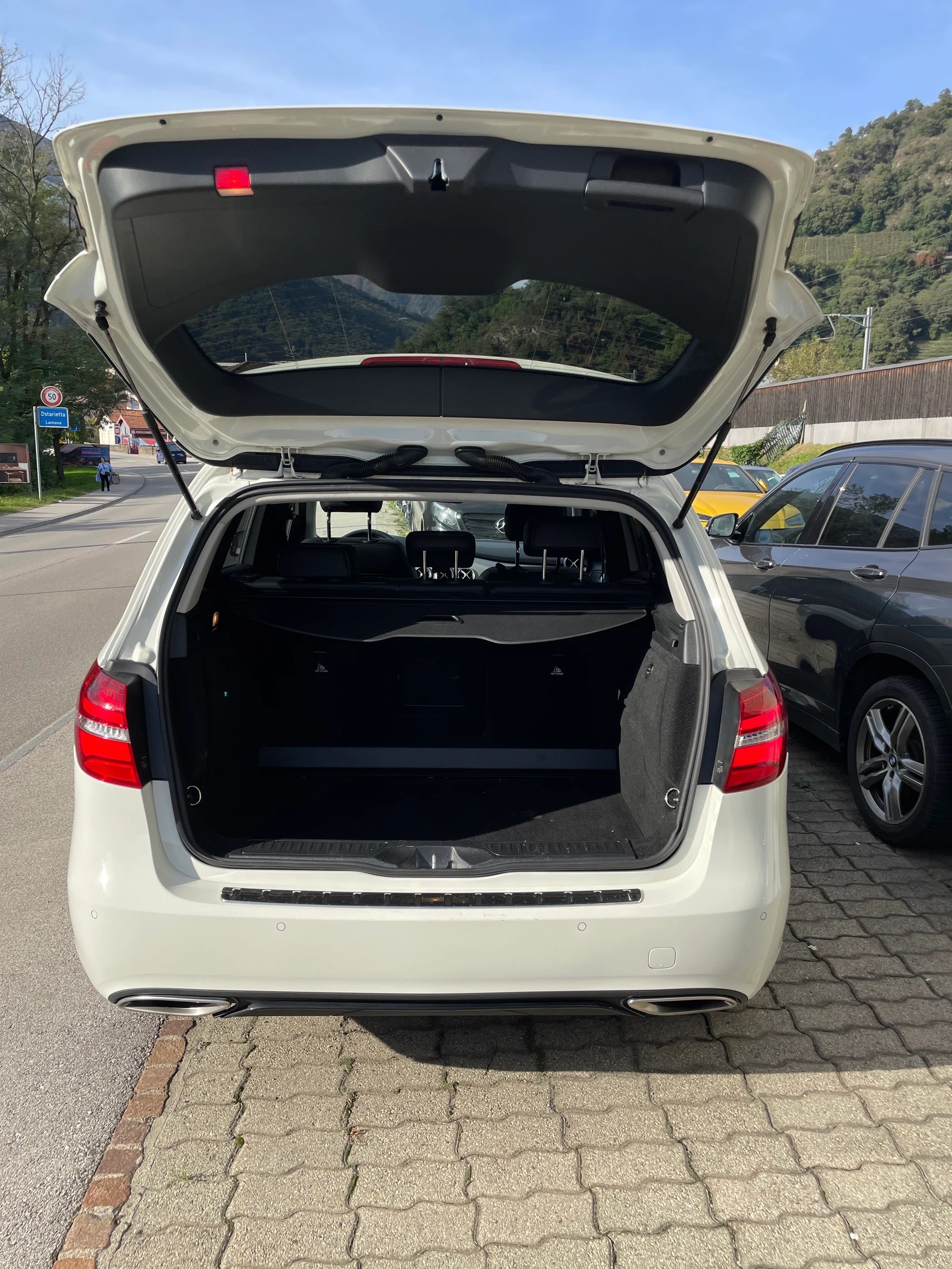 MERCEDES-BENZ B 220 CDI Urban 4Matic 7G-DCT-image-6