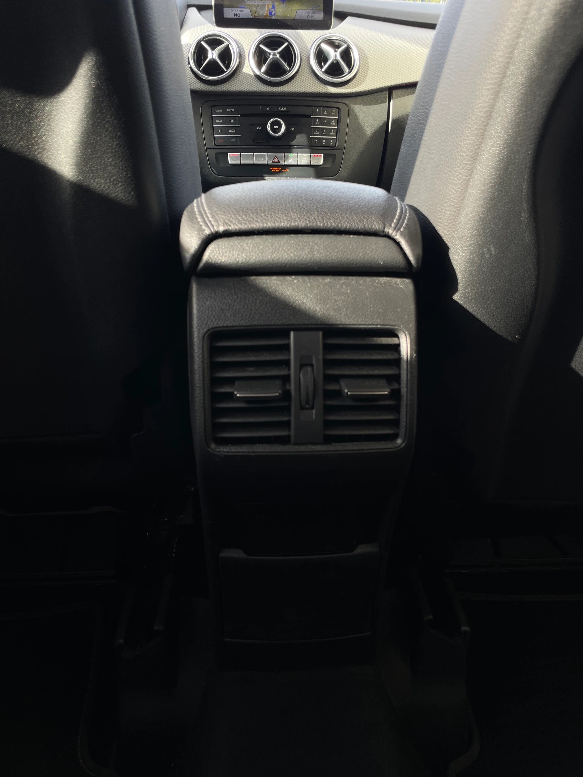 MERCEDES-BENZ B 220 CDI Urban 4Matic 7G-DCT-image-12