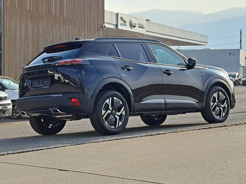 PEUGEOT 2008 1.2 Hybrid 145cv Allure (8 ans de garantie)-image-5