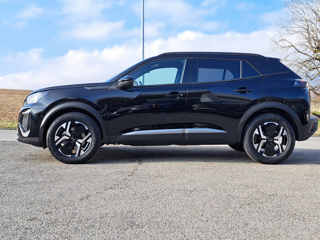 PEUGEOT 2008 1.2 Hybrid 145cv Allure (8 ans de garantie)-image-4