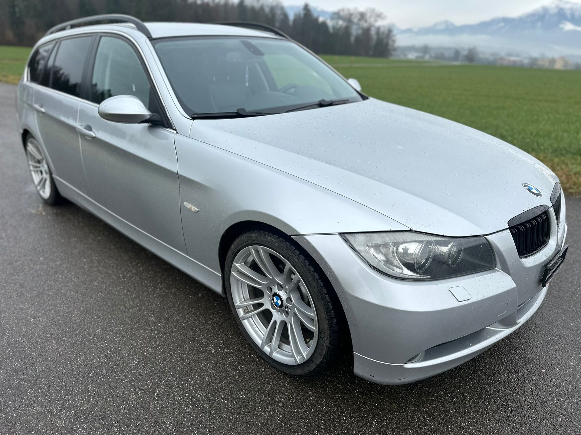 BMW 330d Touring-image-3
