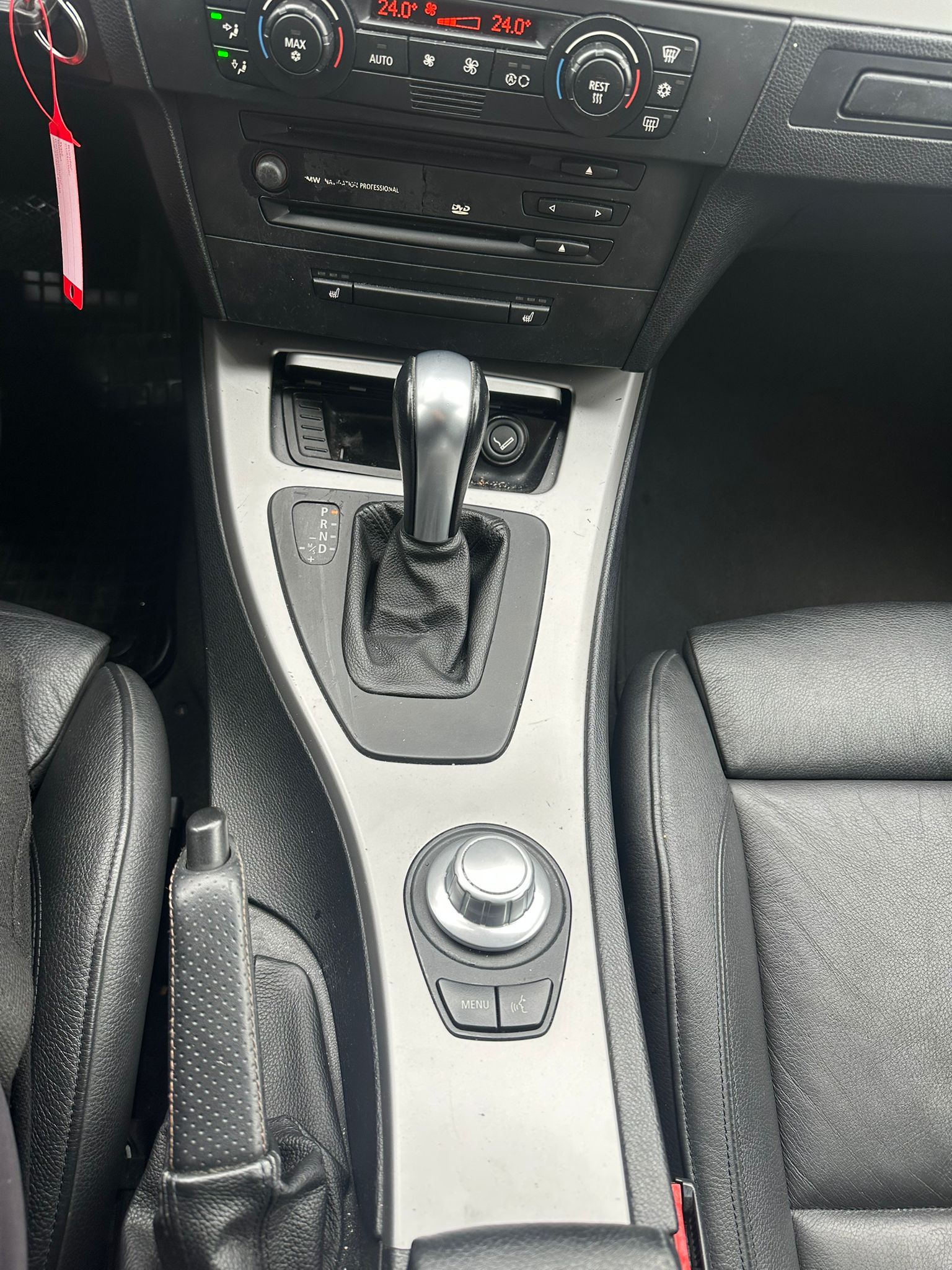 BMW 330d Touring-image-20