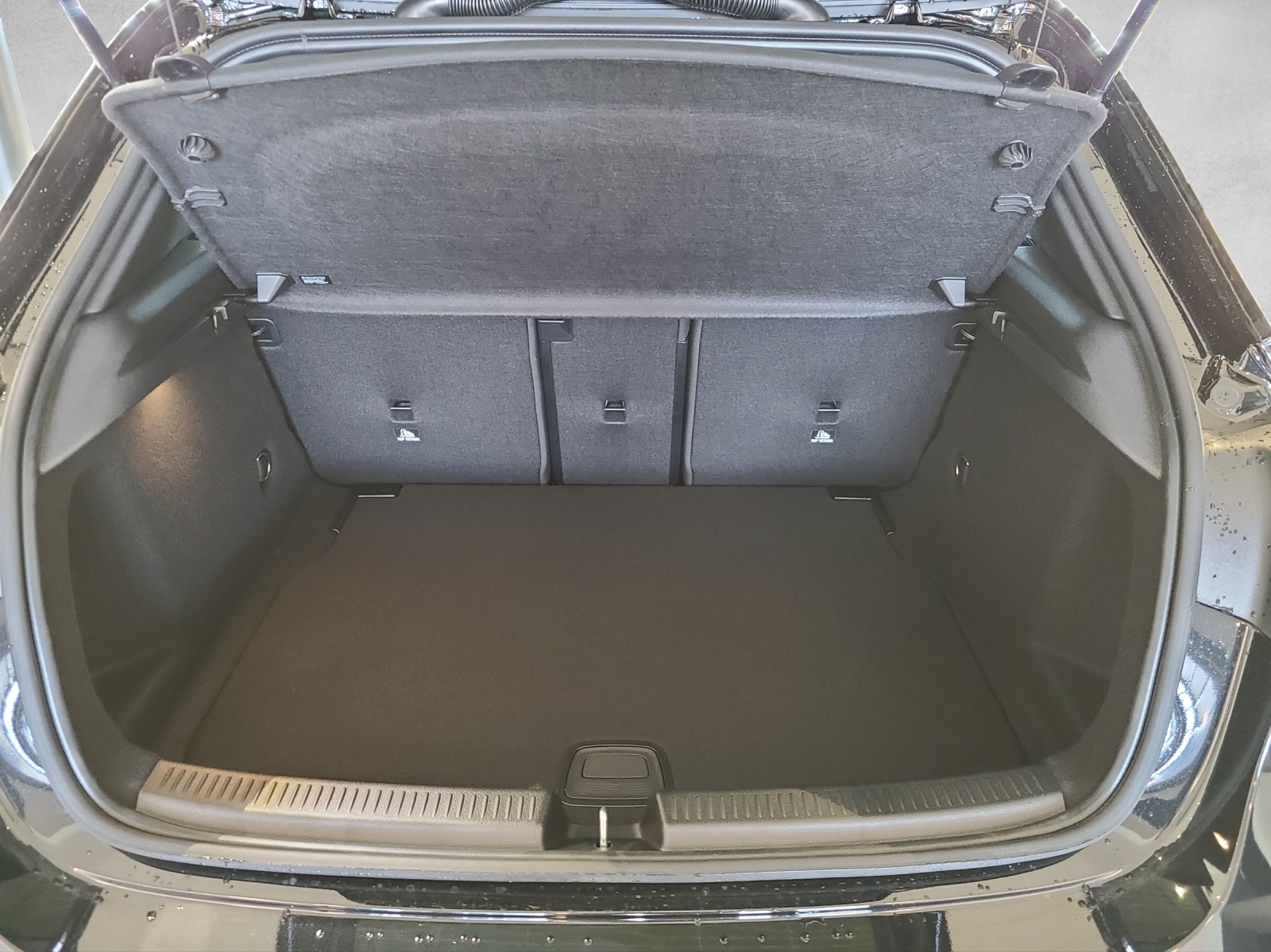 MERCEDES-BENZ A 250 4Matic 8G-DCT-image-13