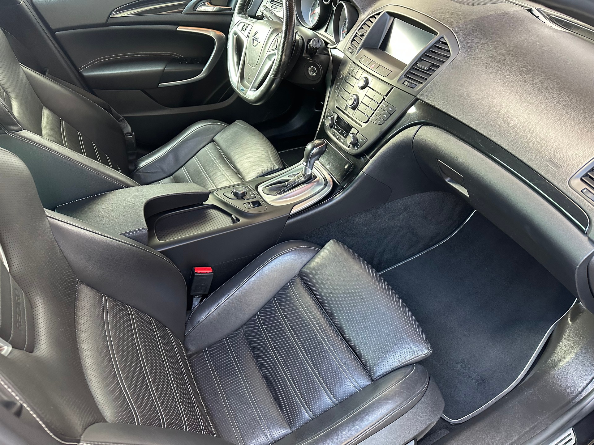 OPEL Insignia Sports Tourer 2.8 Turbo OPC 4WD Automatic-image-8