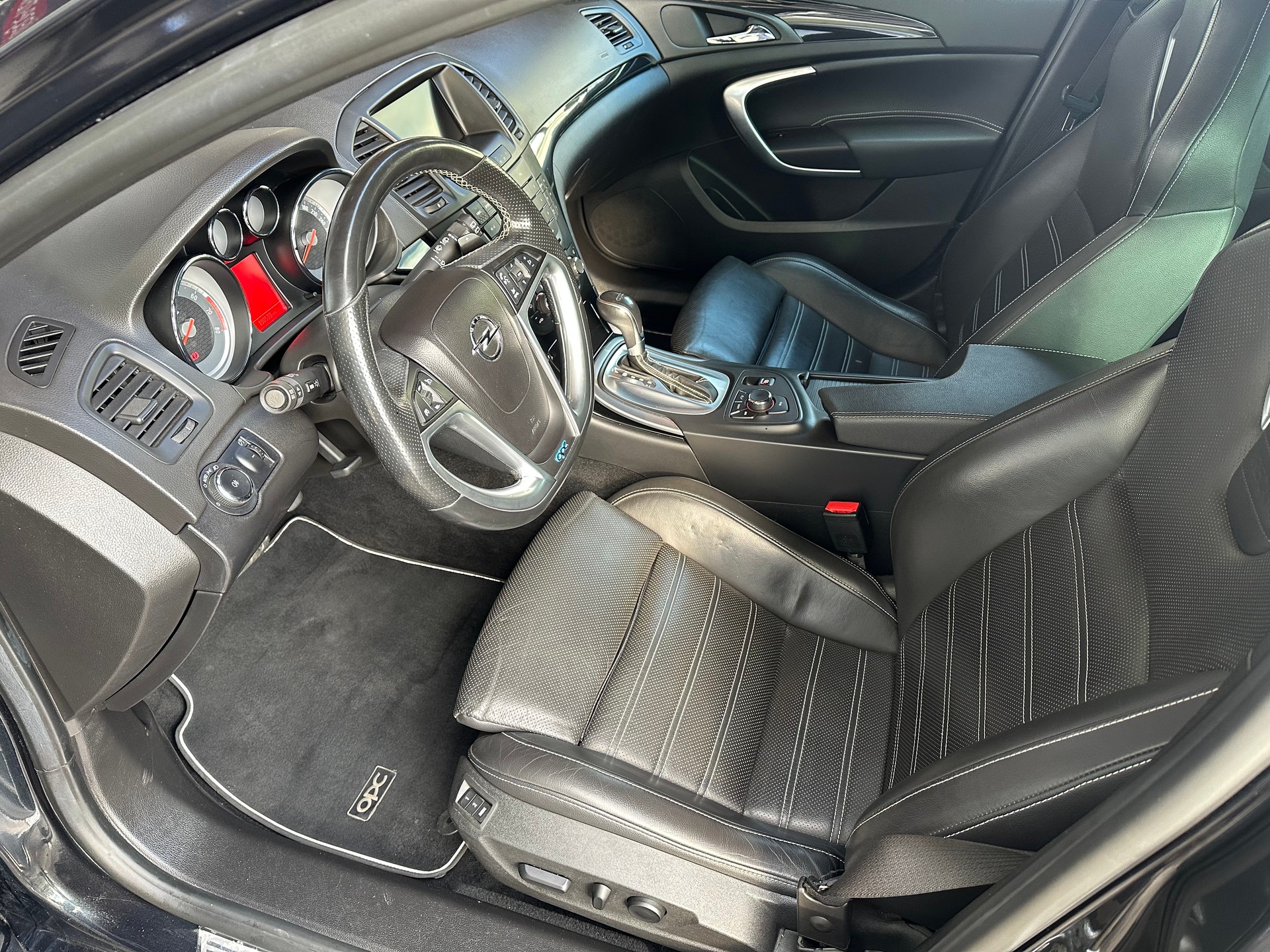 OPEL Insignia Sports Tourer 2.8 Turbo OPC 4WD Automatic-image-6