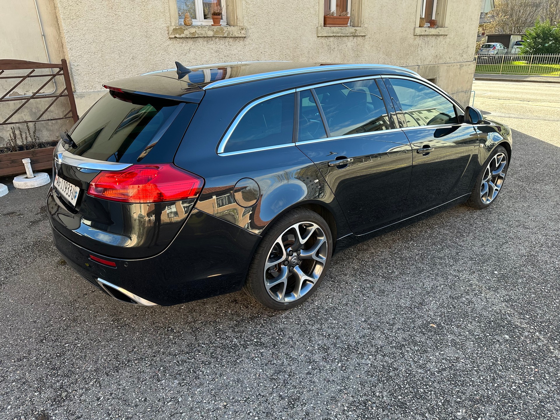 OPEL Insignia Sports Tourer 2.8 Turbo OPC 4WD Automatic-image-4
