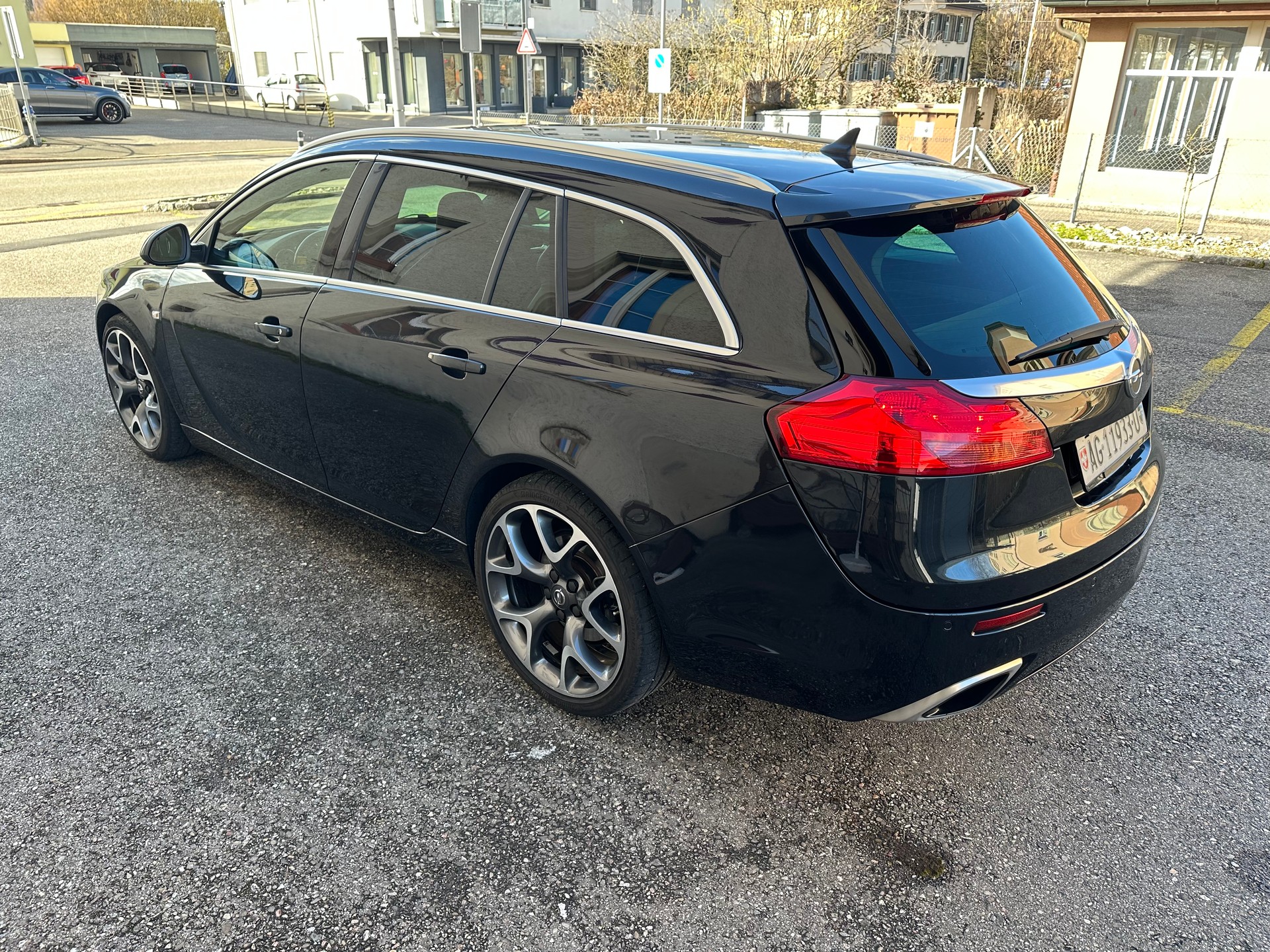 OPEL Insignia Sports Tourer 2.8 Turbo OPC 4WD Automatic-image-3