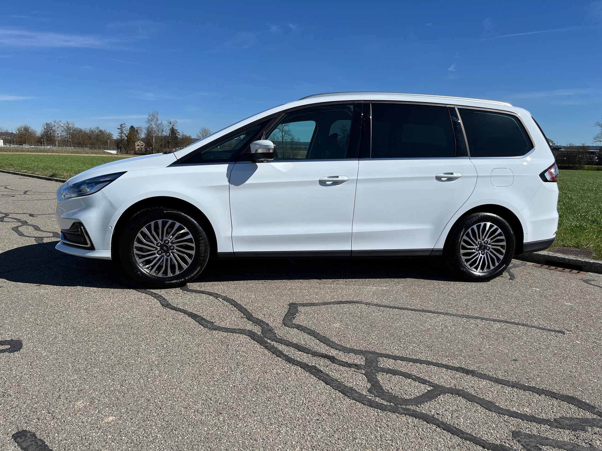 FORD Galaxy 2.5 FHEV Titanium HYBRID CVT * WINTER PAKET - BUSINESS PAKET *-showroom-element-2