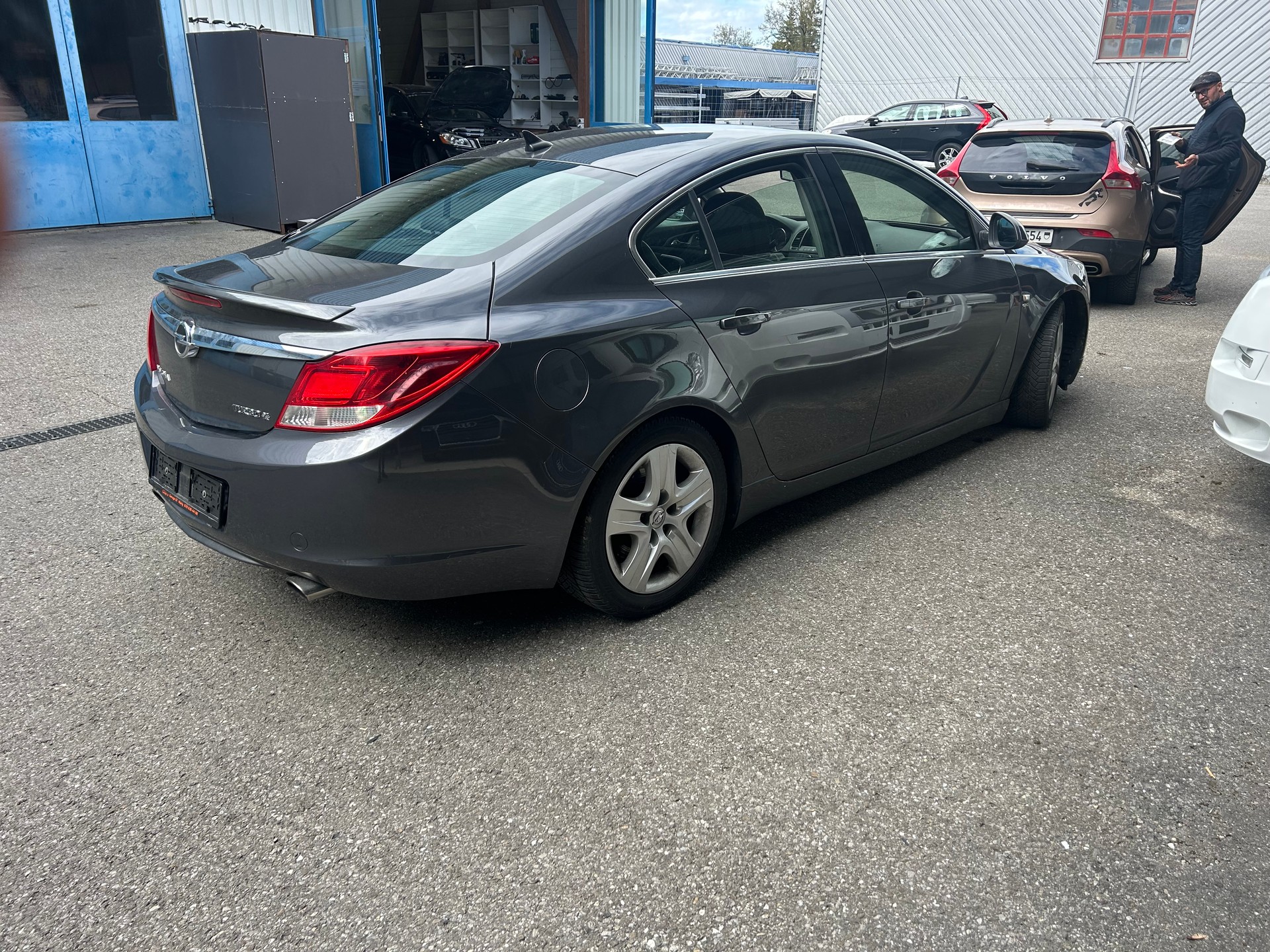 OPEL Insignia 2.0 Turbo Sport 4WD-image-9