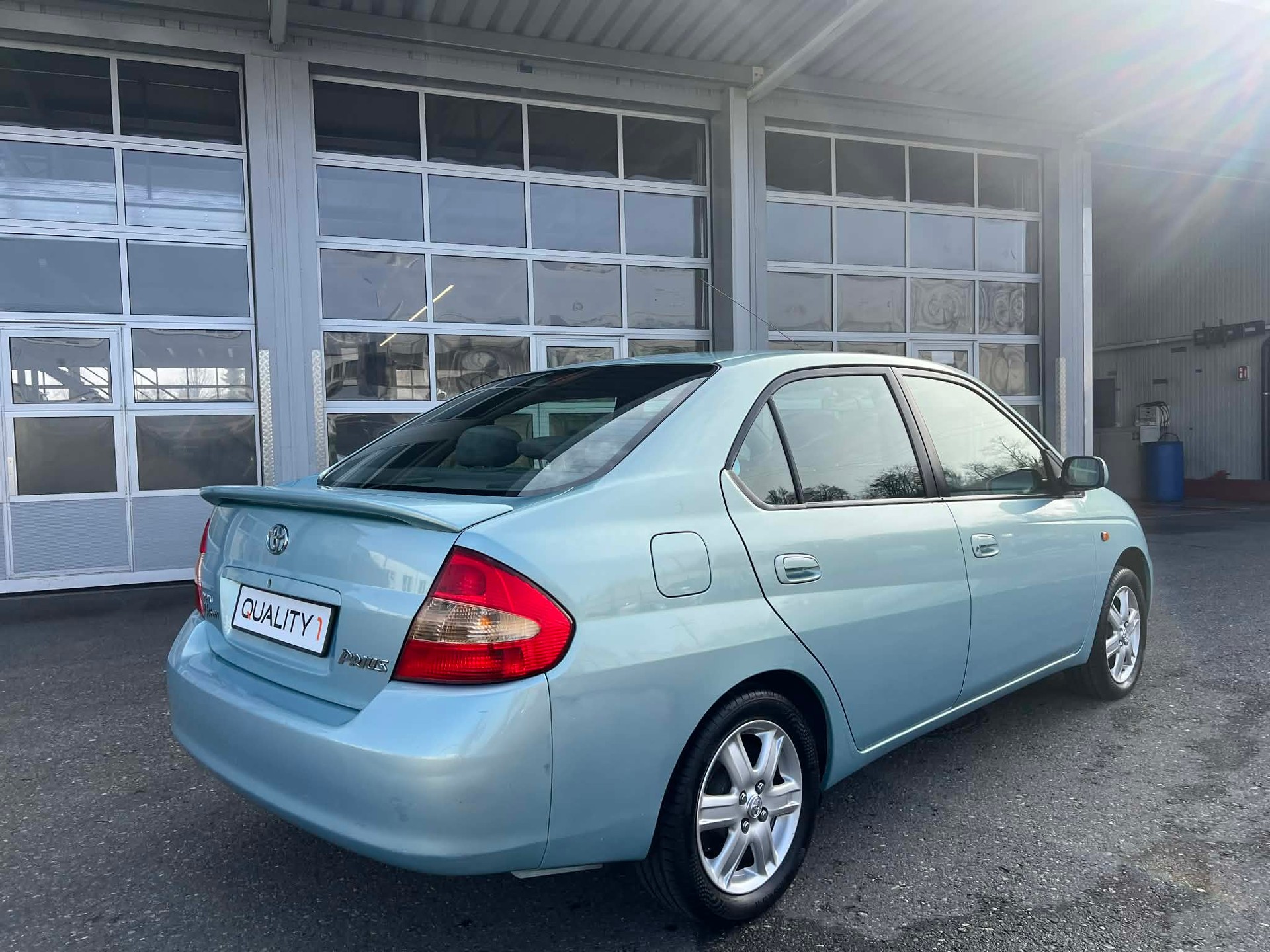 TOYOTA Prius 1.5 16V Hybrid-showroom-element-3