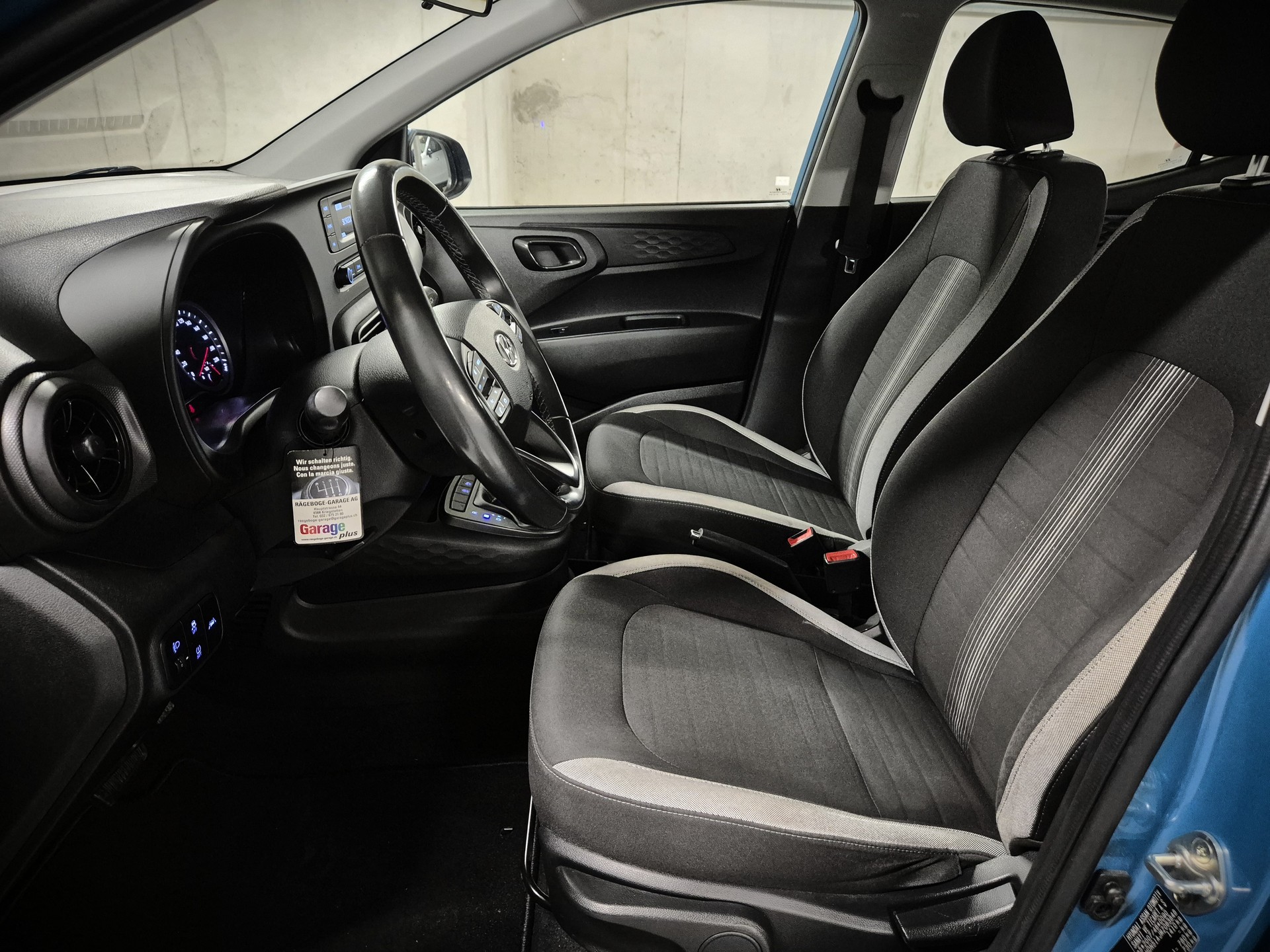 HYUNDAI i10 1.0 Origo Automat-image-8