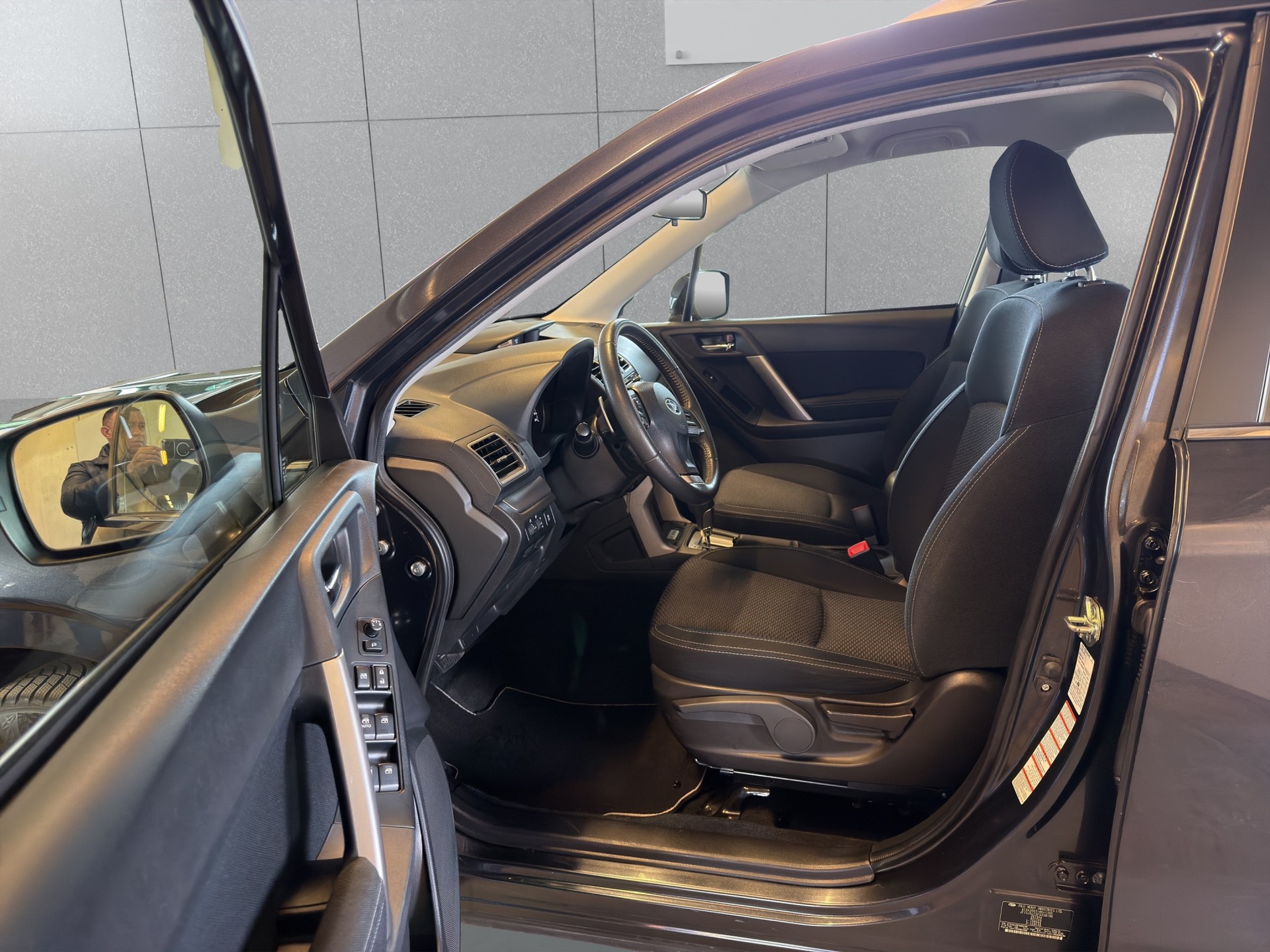 SUBARU Forester 2.0i Swiss Lineartronic*TOP ZUSTAND*NUR 82000 KM*-image-19