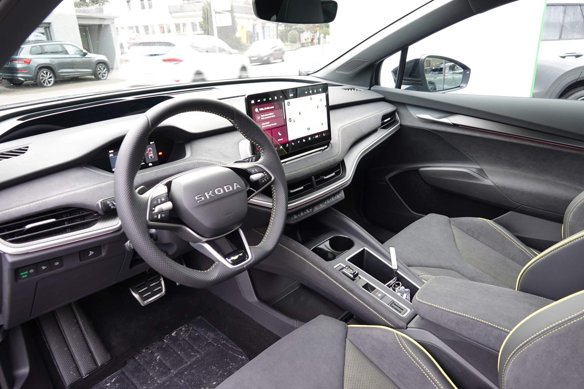 SKODA Enyaq 85x 4x4 RS RS-image-9