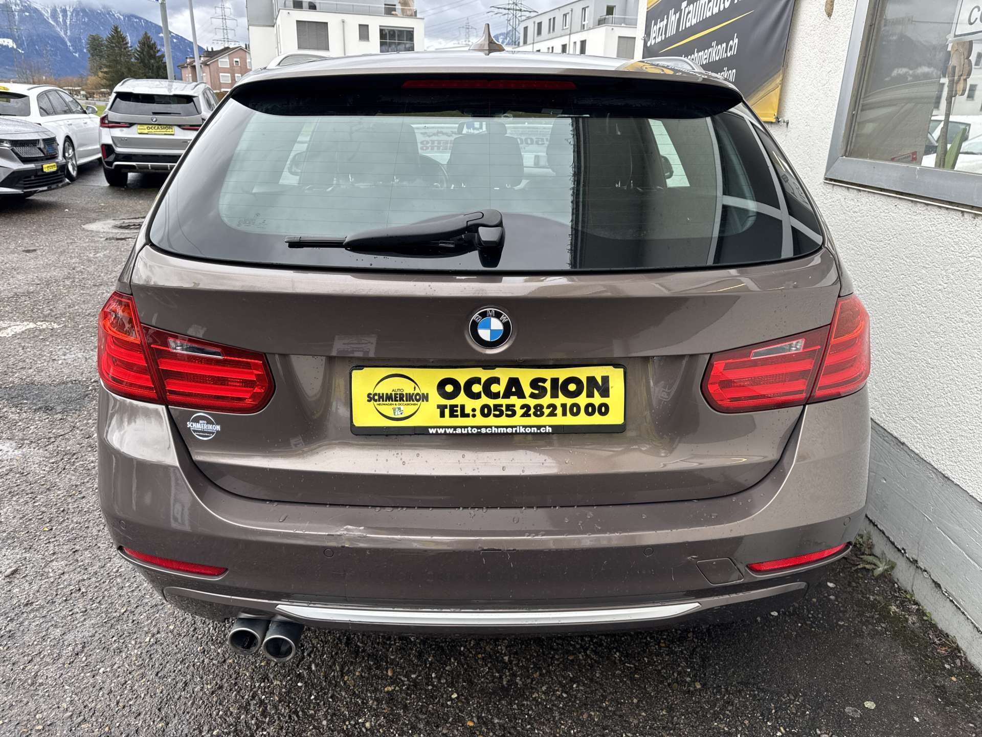 BMW 330d xDrive Touring Modern Line 258PS Steptronic-Automat-image-3