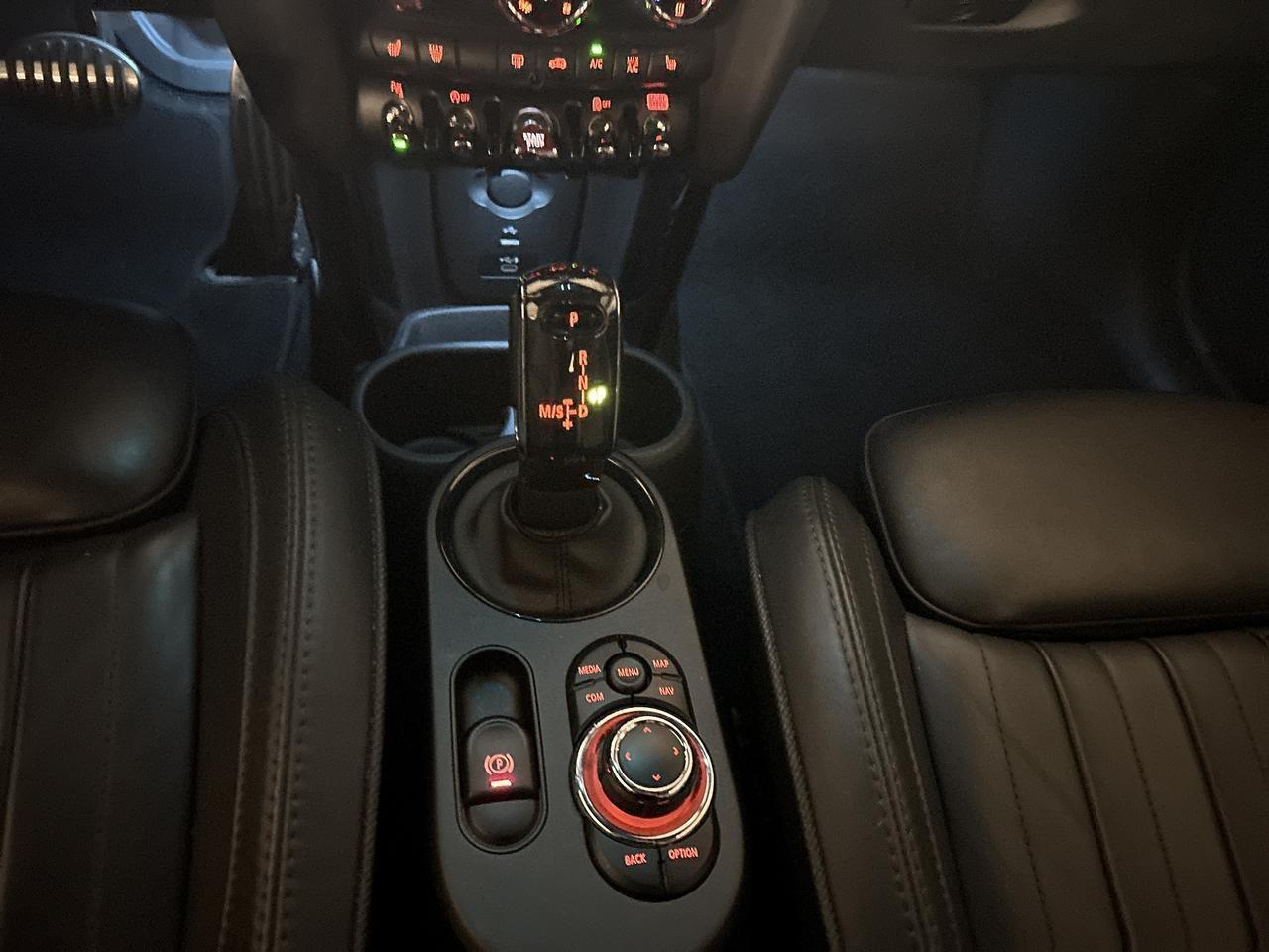 MINI Cabrio 2.0i John Cooper Works-image-20