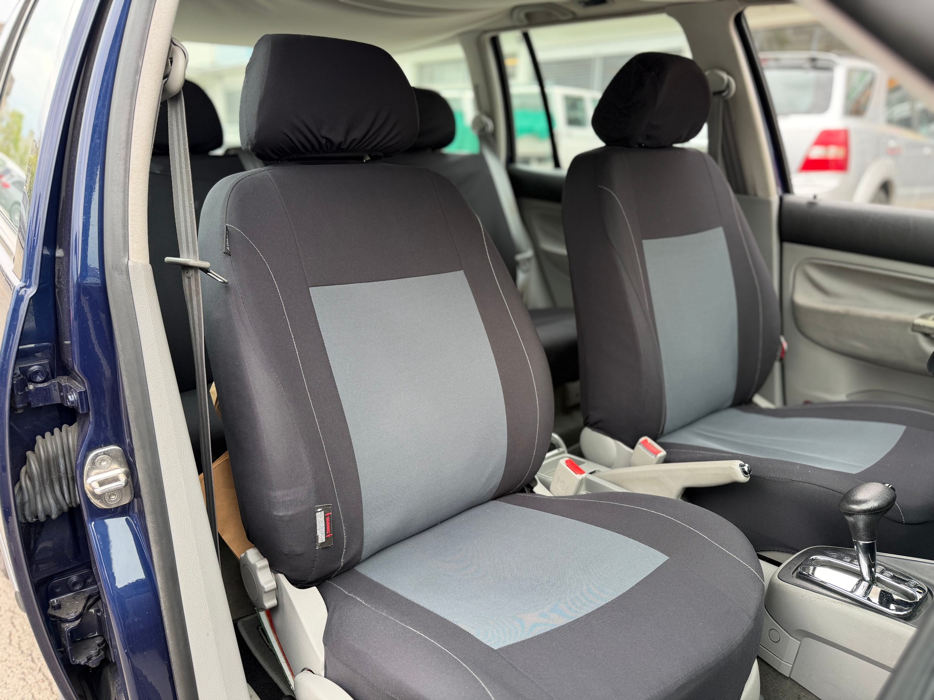 VW Golf Variant 1.6 Comfortline-image-4