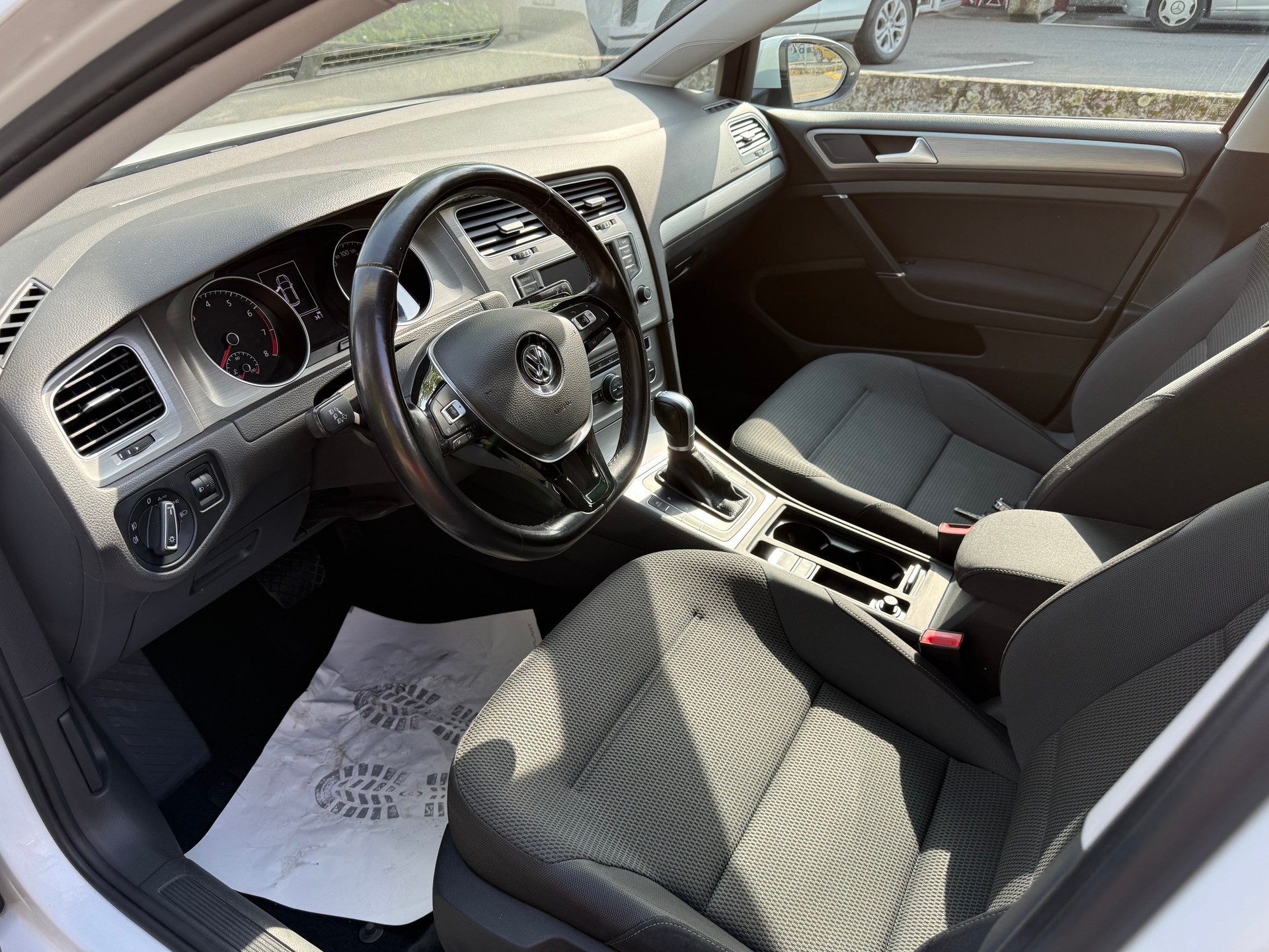 VW Golf 1.4 TSI Comfortline DSG ( Visite du jour-Garantie-Service à jour )-image-7