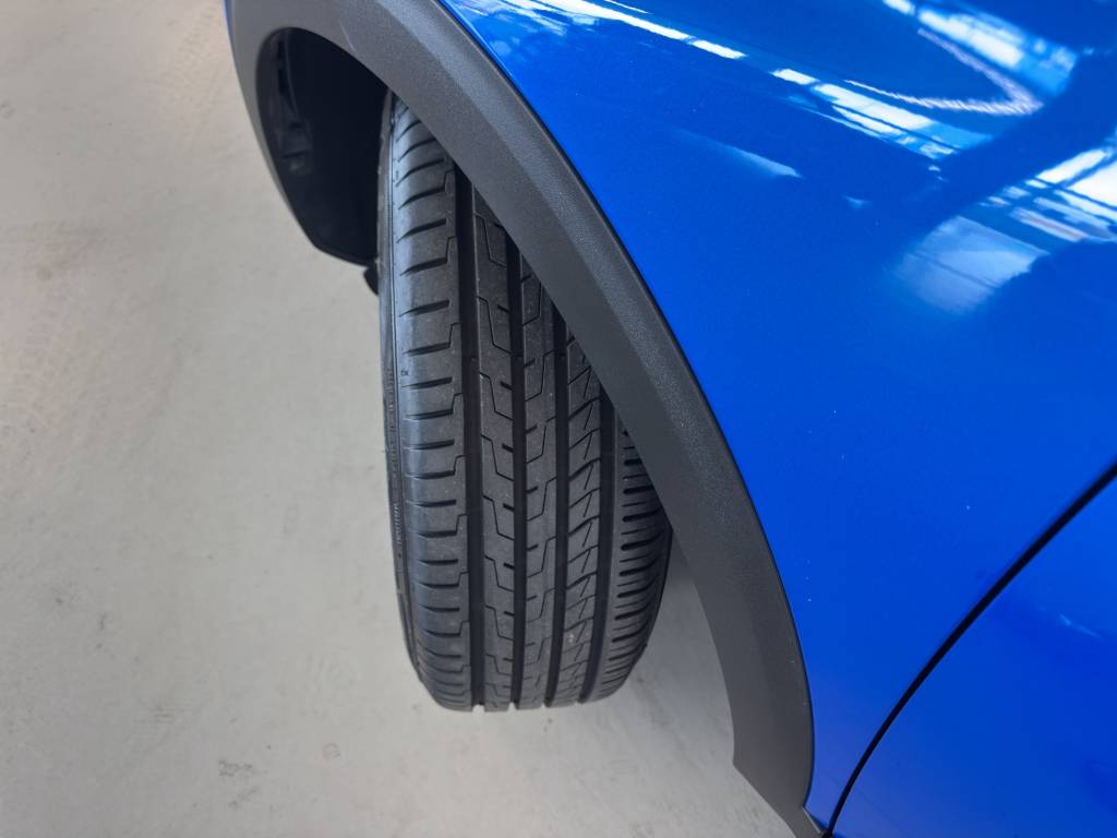 PEUGEOT 3008 1.2 PureTech Active Pack EAT8-image-12