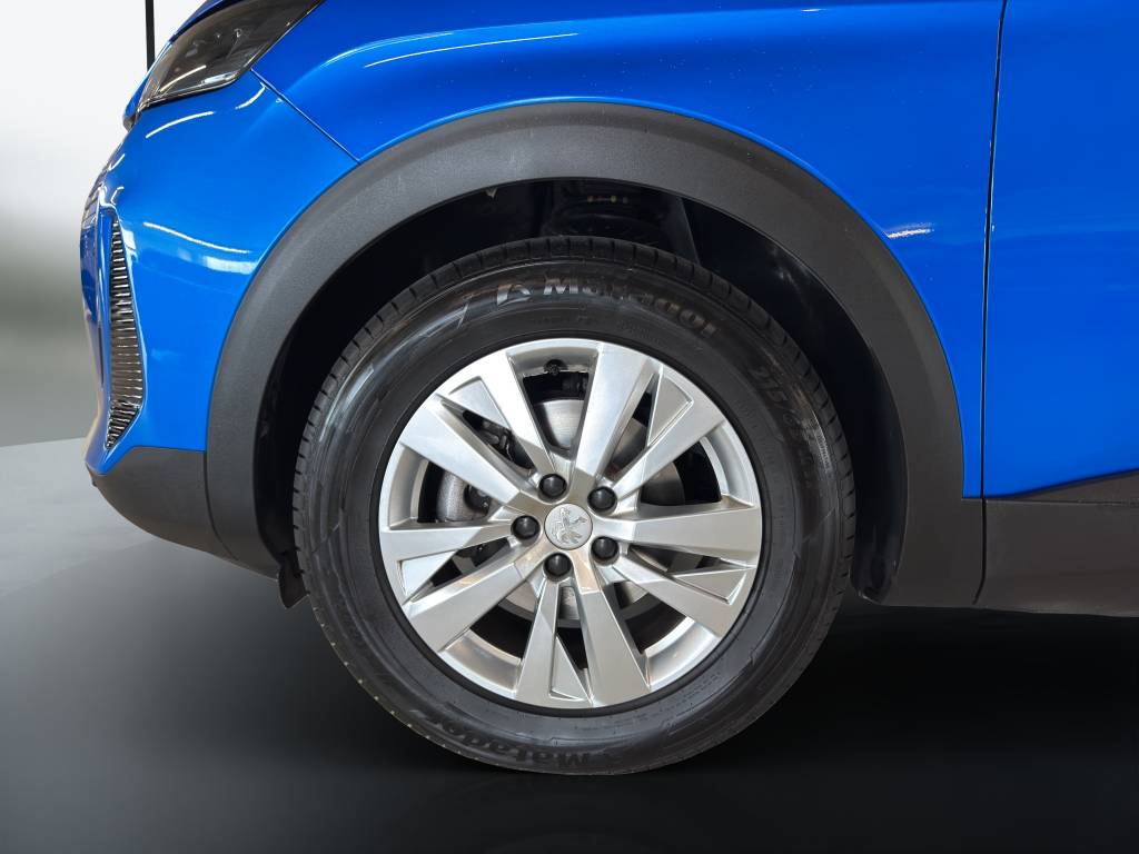 PEUGEOT 3008 1.2 PureTech Active Pack EAT8-image-15