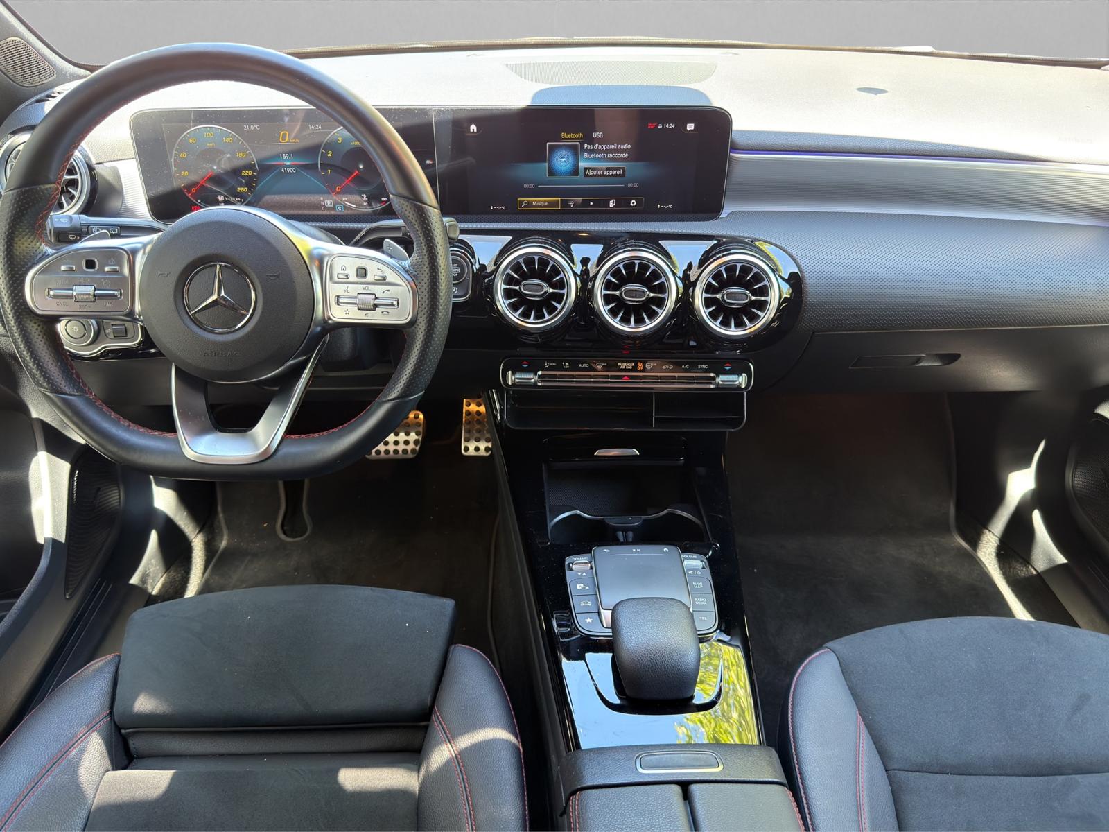 MERCEDES-BENZ A 180 AMG Line 7G-DCT-image-6